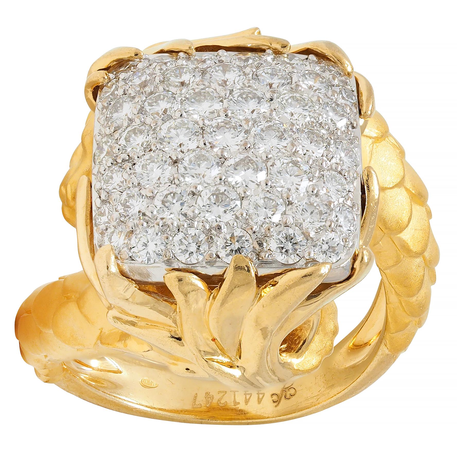 Carrera y Carrera 1.25 CTW Diamond 18 Karat Two-Tone Gold Pavé Dragon Ring