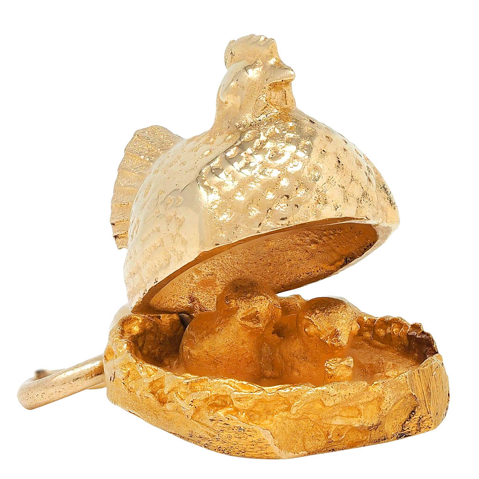 1950's 14 Karat Yellow Gold Vintage Mother Hen Charm