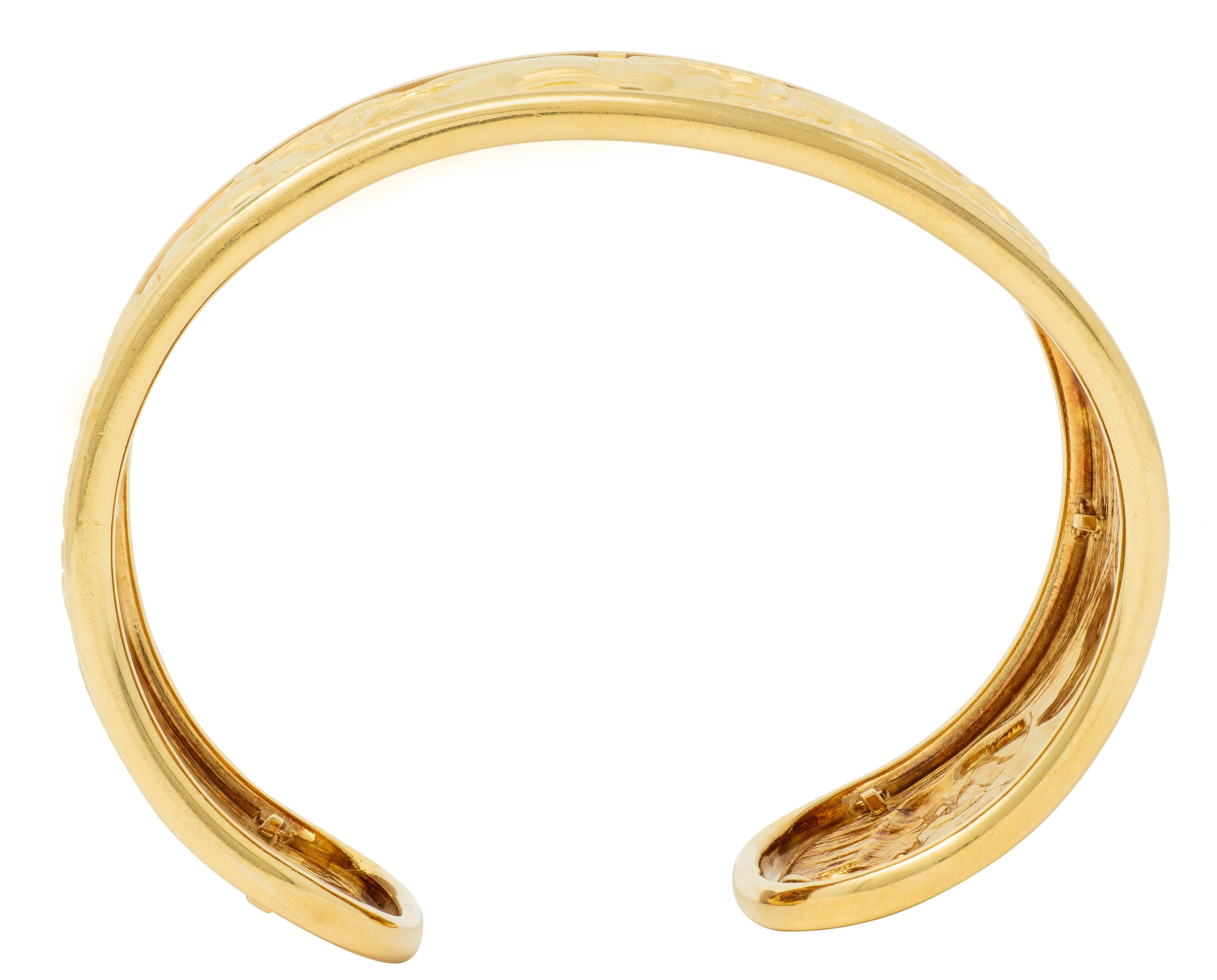 Carrera y Carrera 1990's 18 Karat Yellow Gold Vintage Elephant Cuff Bracelet