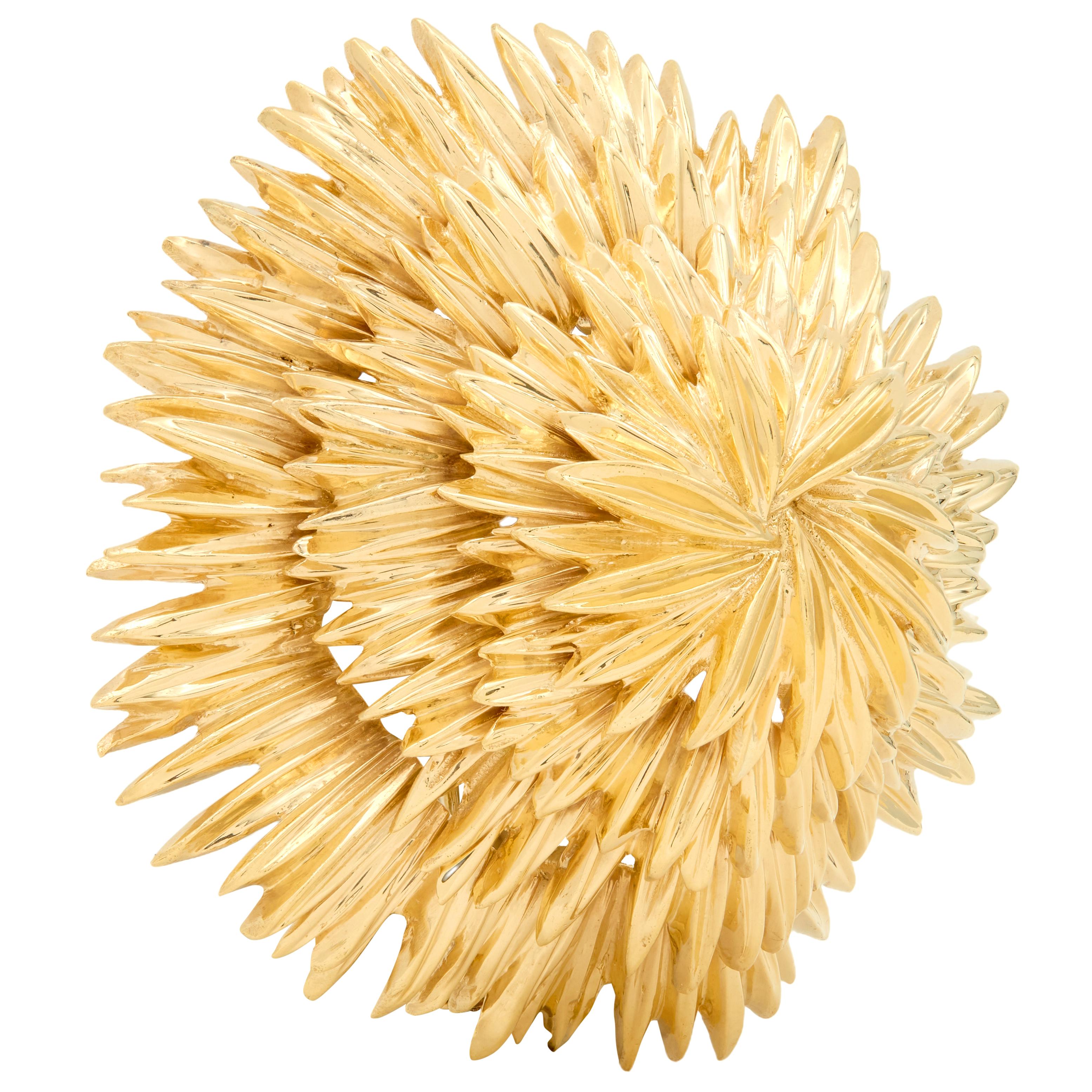 Van Cleef & Arpels 1950's French 18K Yellow Vintage Gold Thistle Flower Brooch