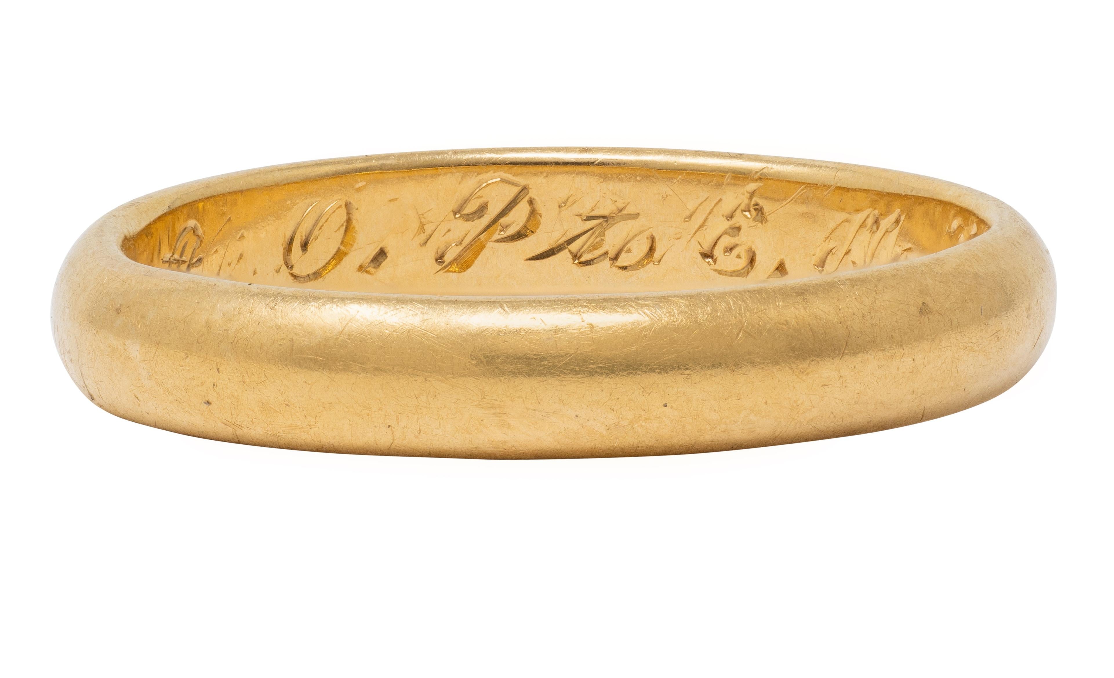 1915 18 Karat Yellow Gold Inscribed Antique Unisex Wedding Band Ring
