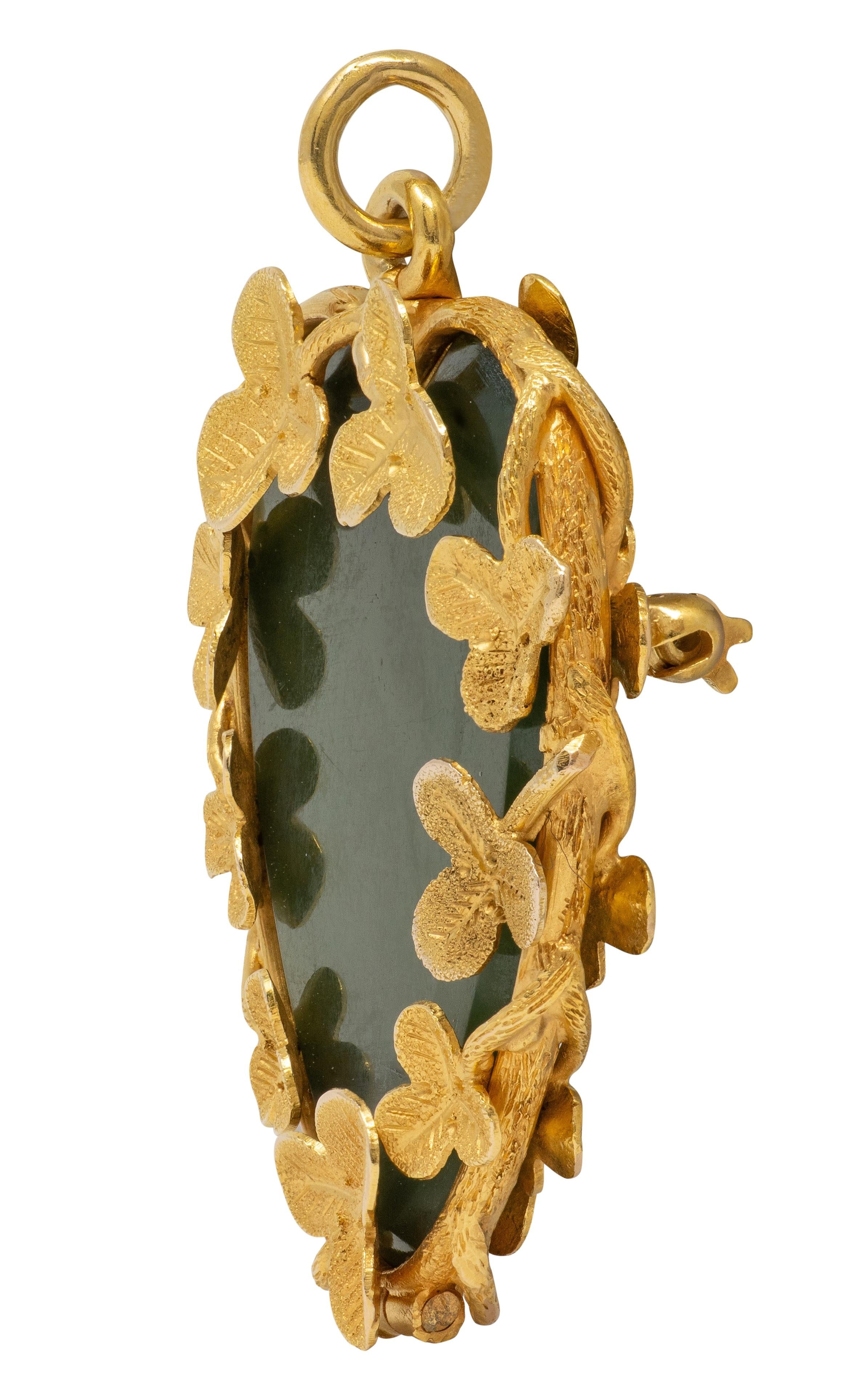 Art Nouveau Green Agate 18 Karat Yellow Gold Antique Clover Heart Pendant Brooch