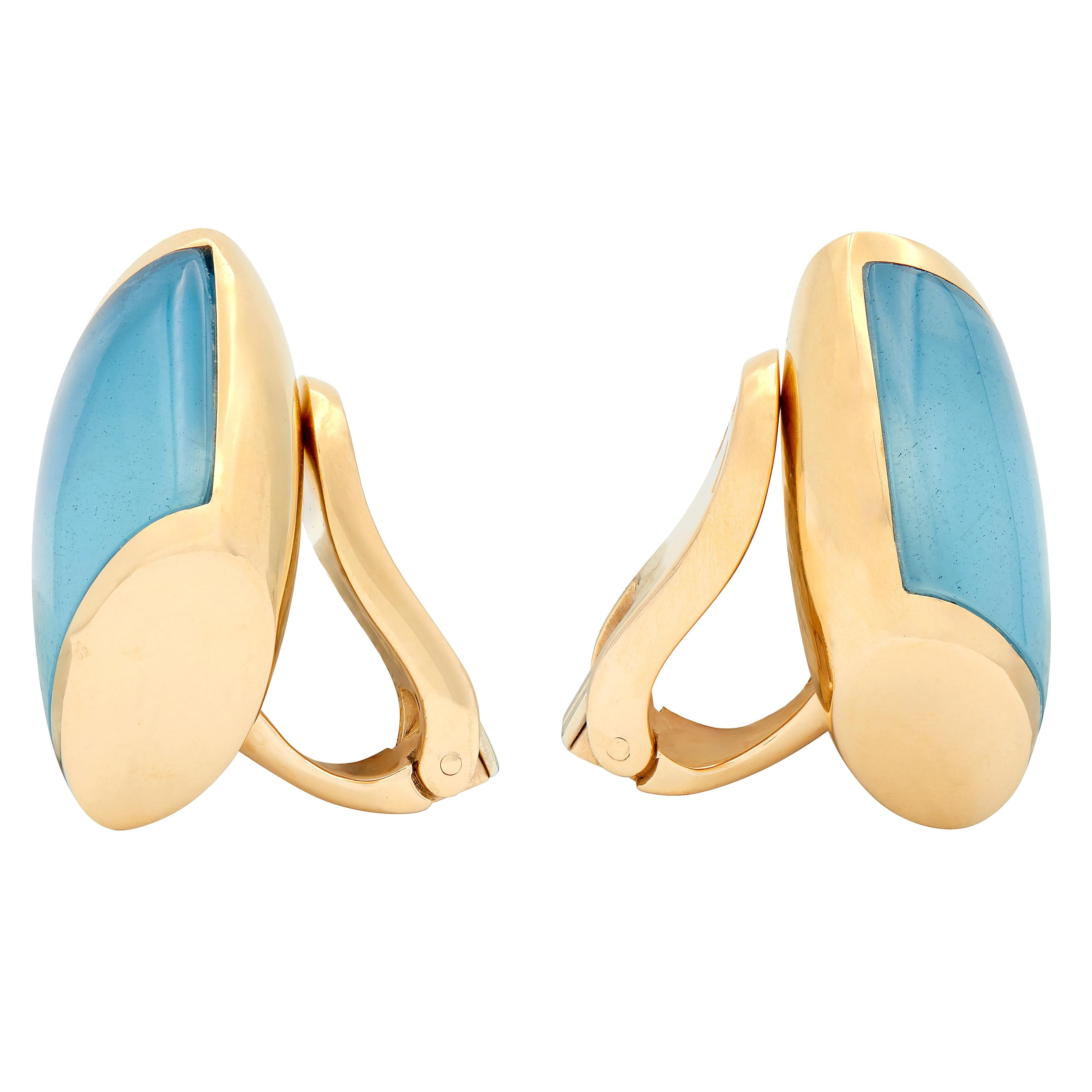 Vhernier 2000's Blue Quartz 18 Karat Yellow Gold Plateau Ear-Clip Earrings