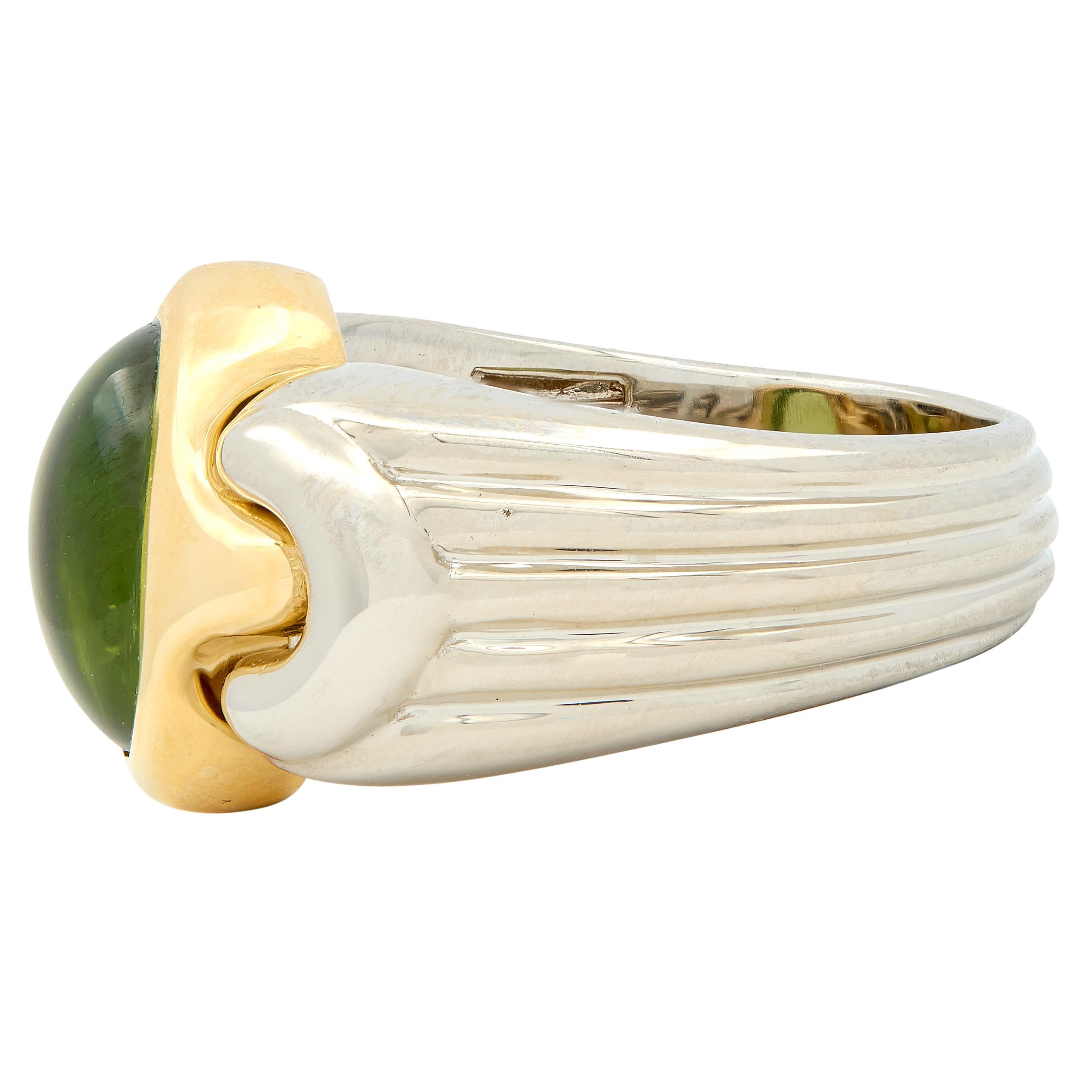 Bulgari 1990's Peridot 18 Karat Two-Tone Yellow White Gold Vintage Cabochon Ring