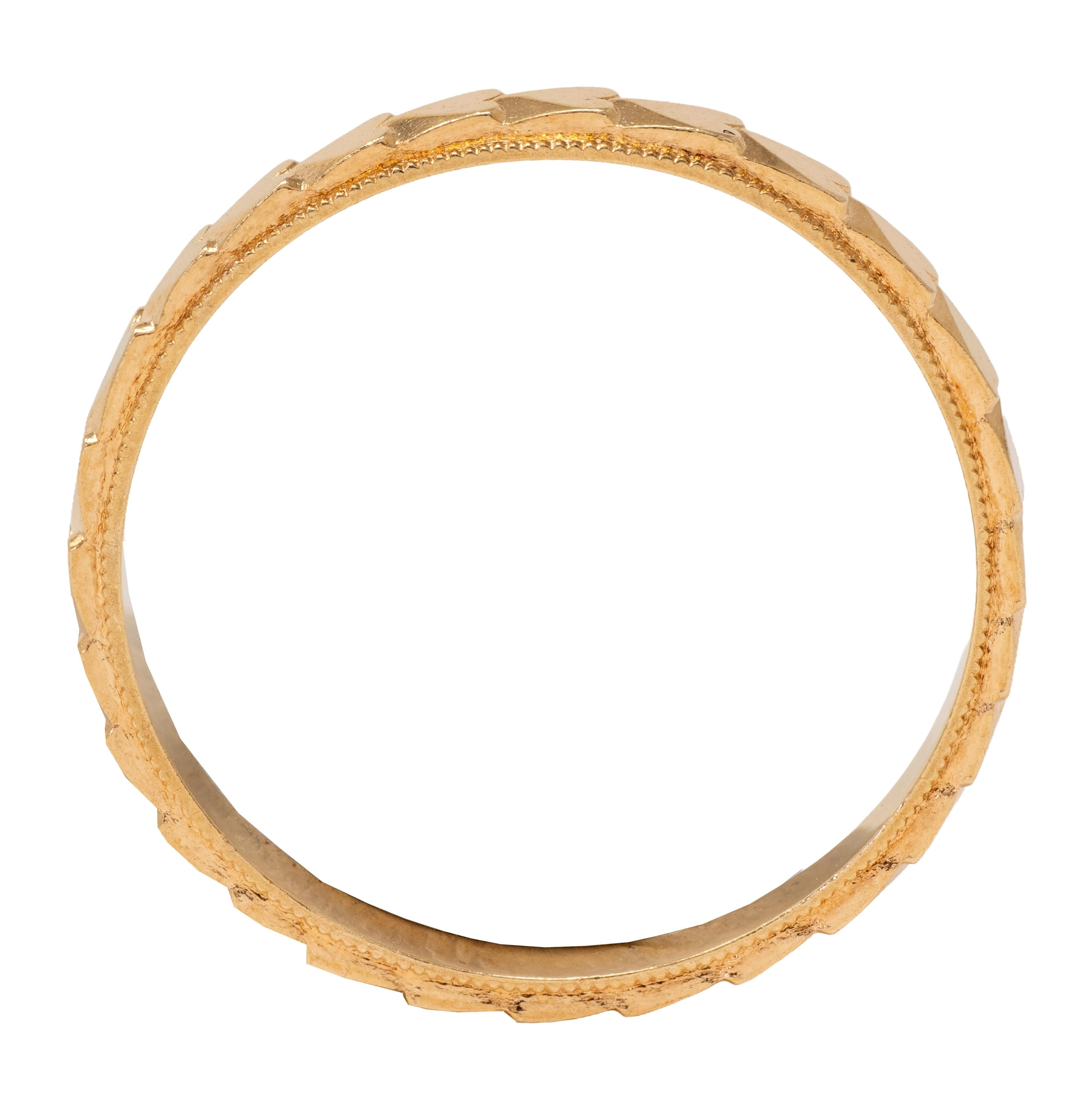 Retro 14 Karat Yellow Gold Vintage Heart Wedding Band Ring