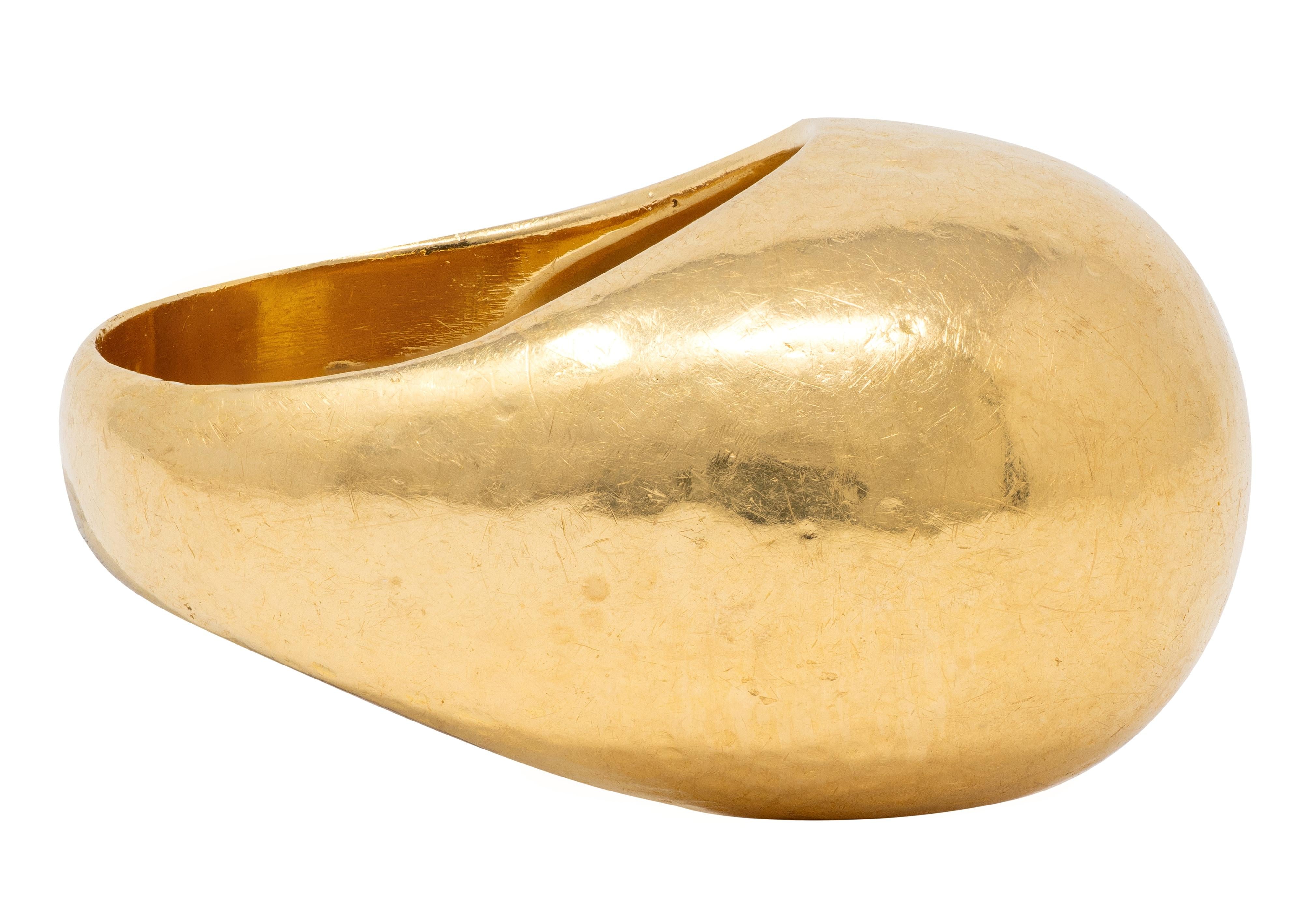 Elizabeth Locke 1980's 19 Karat Yellow Gold Vintage Hammered Dome Ring