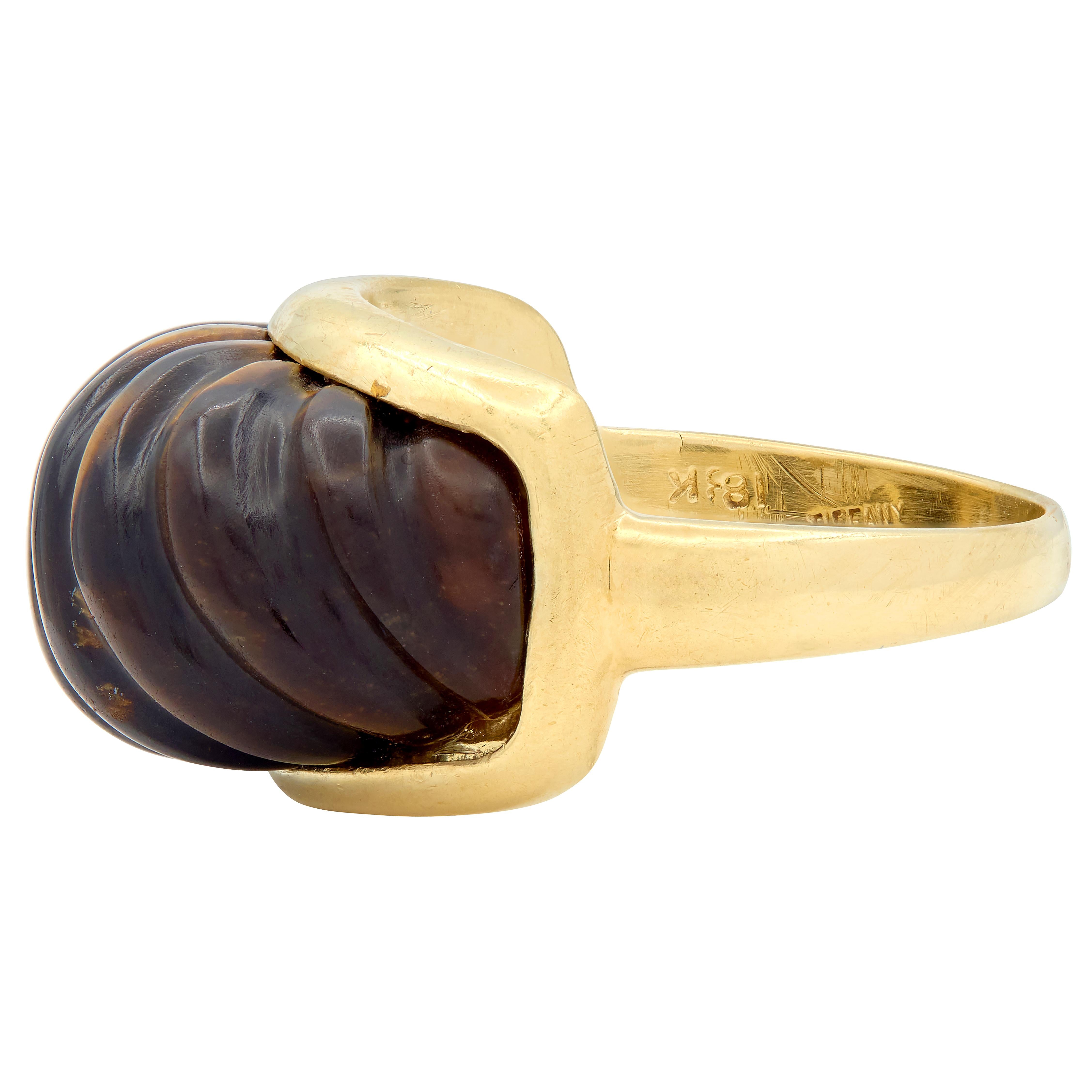 Tiffany & Co. 1970's Tiger's Eye Quartz 18K Gold Vintage Fluted Statement Ring