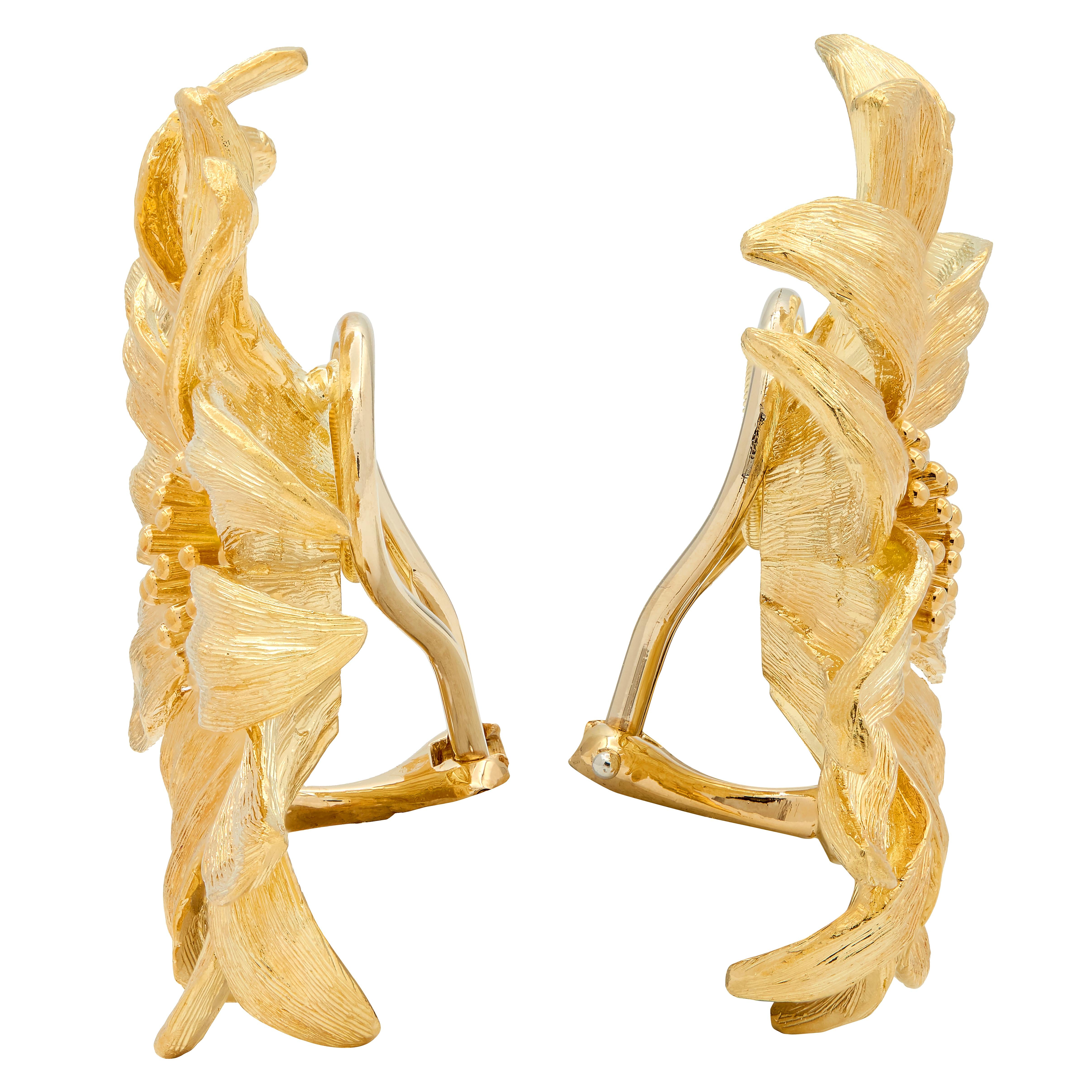 Asprey 1990's 18 Karat Yellow Gold Vintage Flower Ear-Clip Earrings