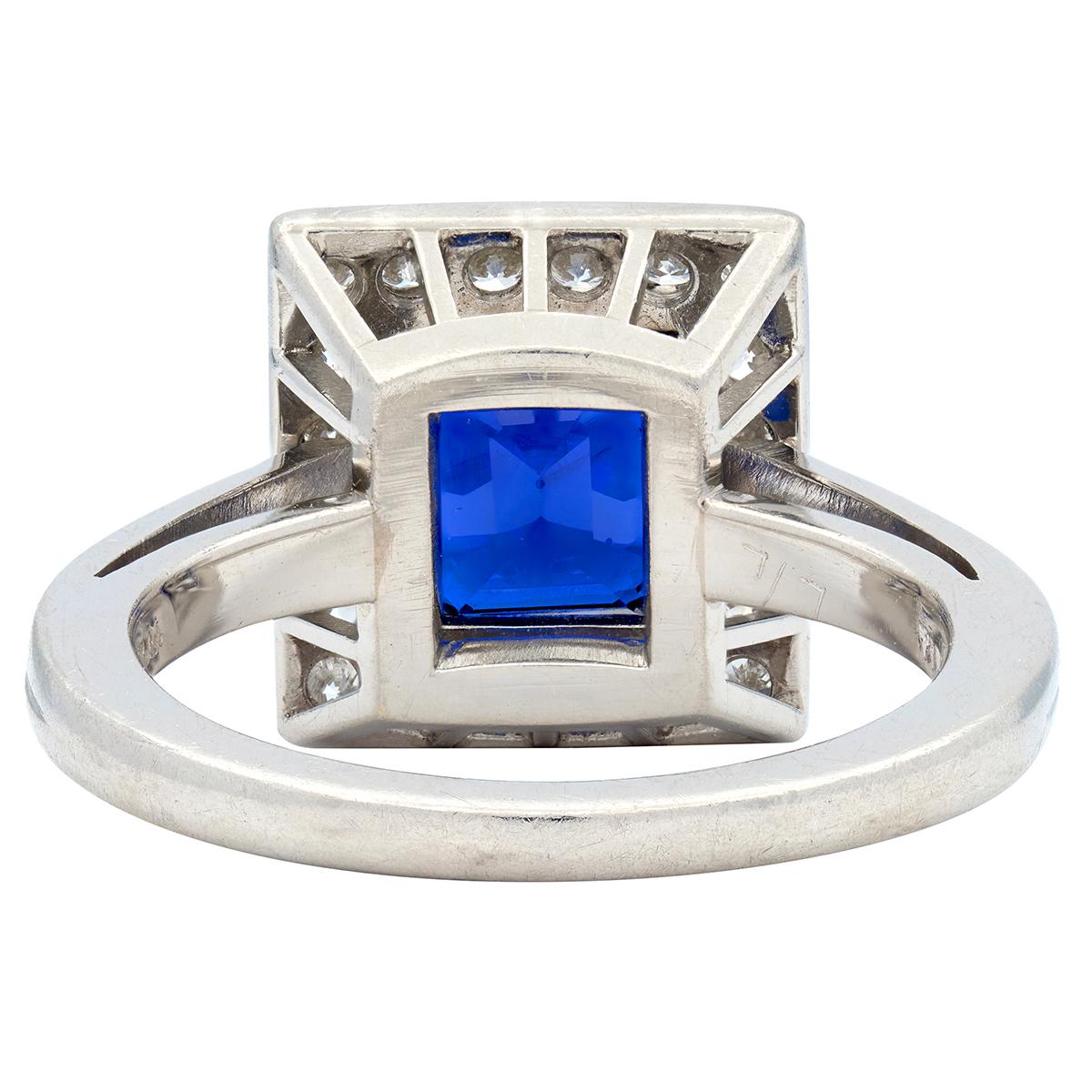 Tiffany & Co. Mid-Century No Heat Sapphire Diamond Platinum Vintage Halo Ring