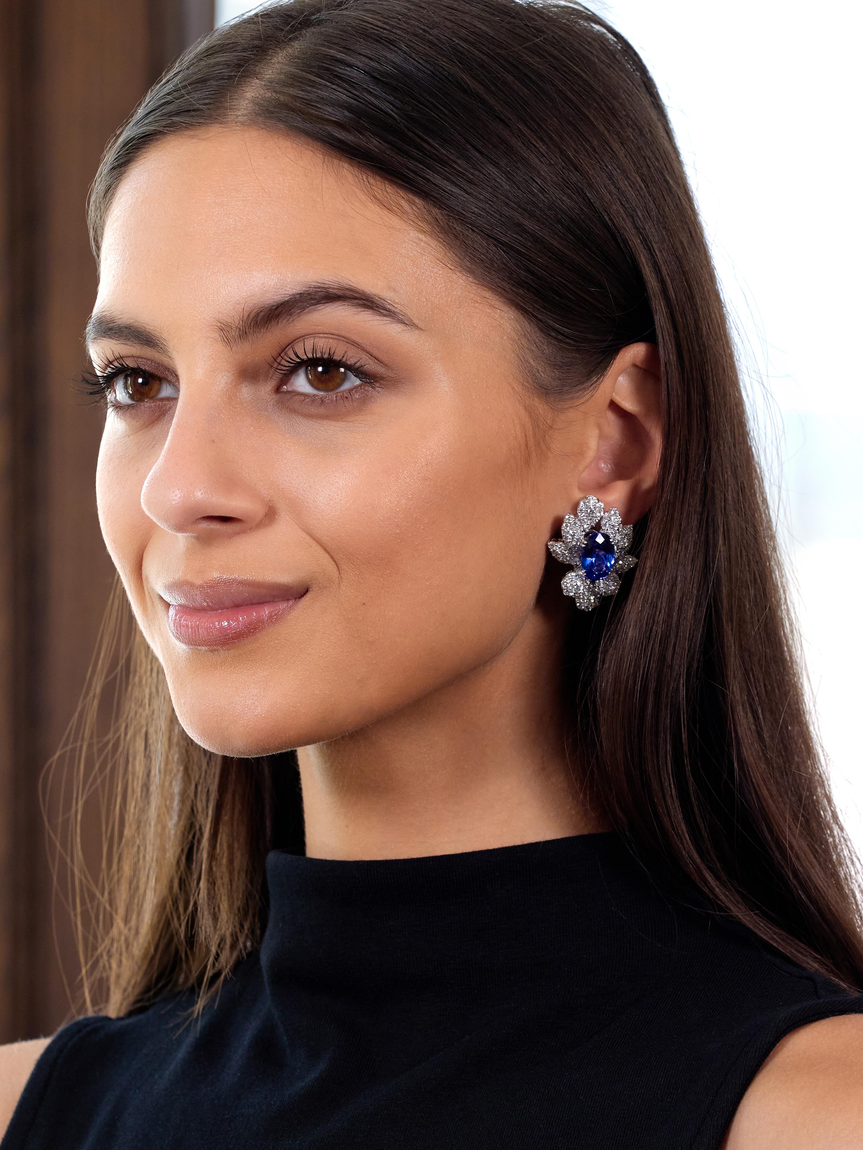 Contemporary 21.16 CTW Tanzanite Diamond 18 Karat White Gold Floral Earrings