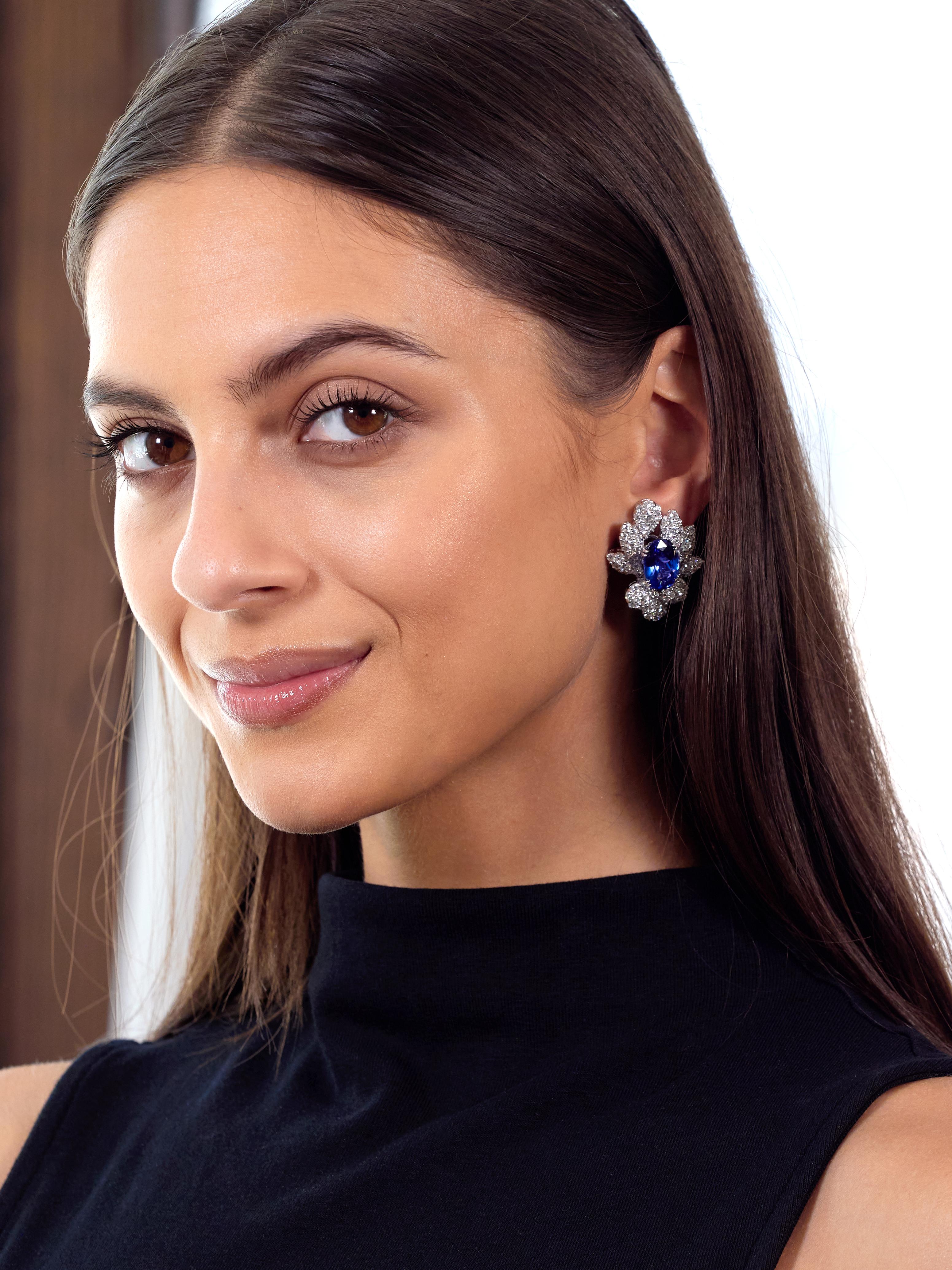 Contemporary 21.16 CTW Tanzanite Diamond 18 Karat White Gold Floral Earrings