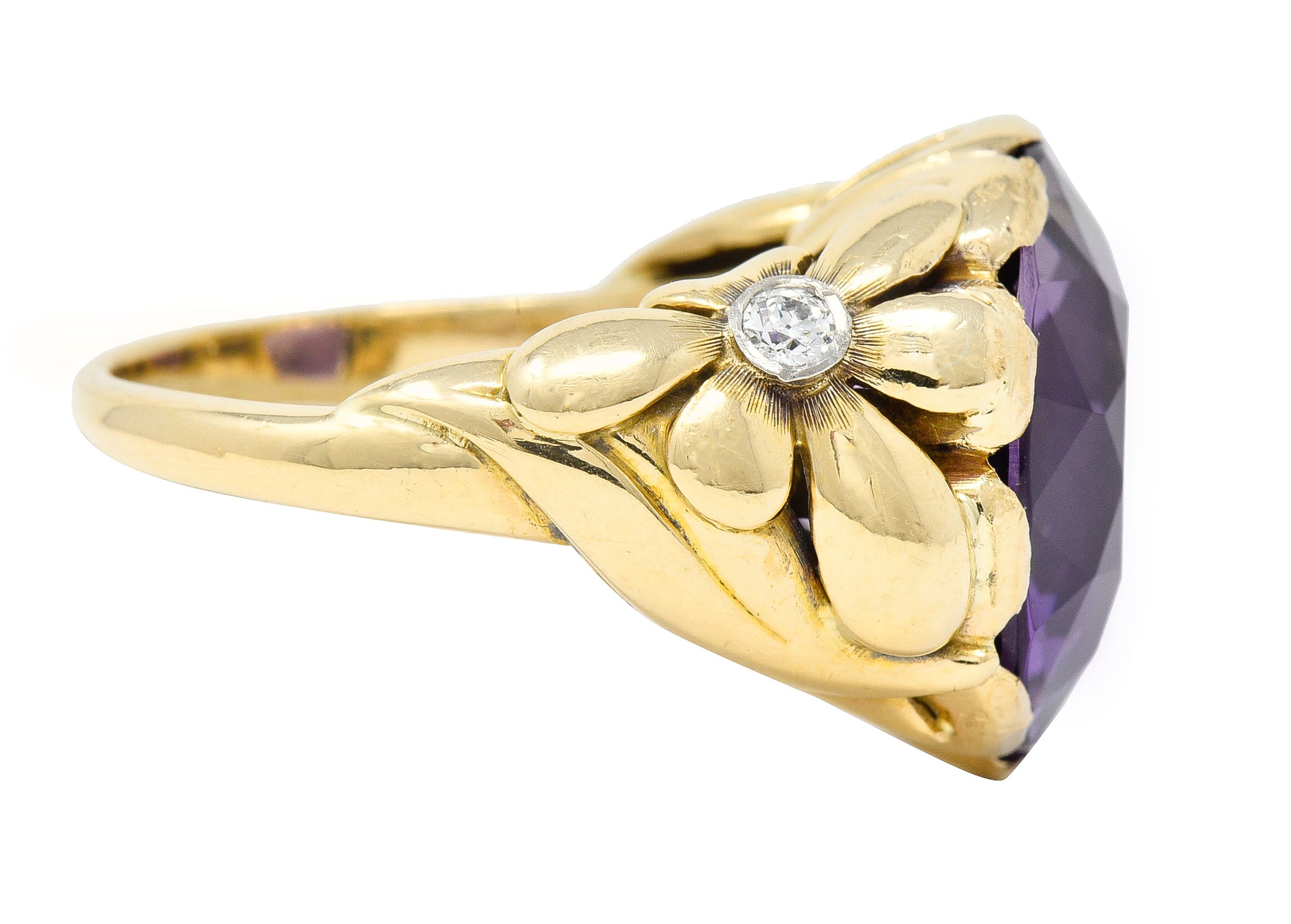 1940's Diamond Amethyst 14 Karat Two-Tone Gold Daisy Floral Retro Vintage Cocktail Ring Wilson's Estate Jewelry