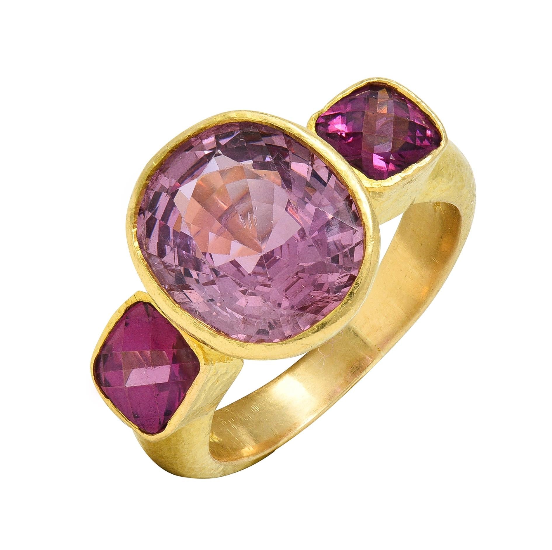 Elizabeth Locke Spinel Rhodolite Garnet 19 Karat Hammered Gold Gemstone Ring