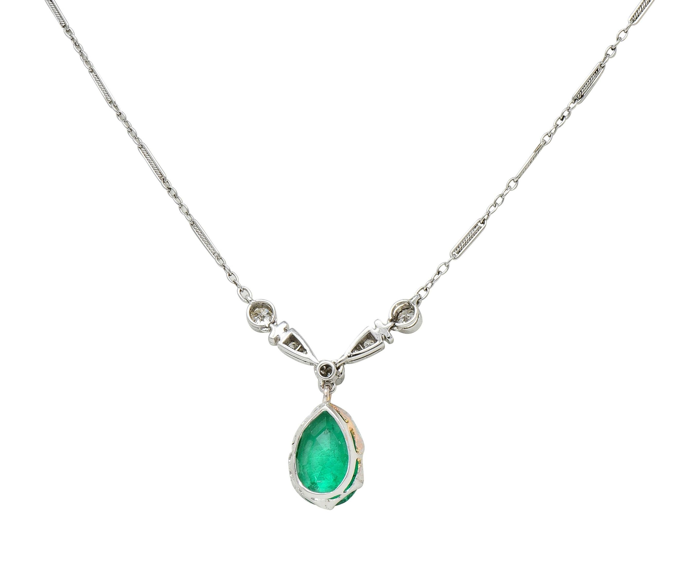 Art Deco Colombian Emerald Diamond Platinum 18 Karat Gold Vintage Drop Necklace