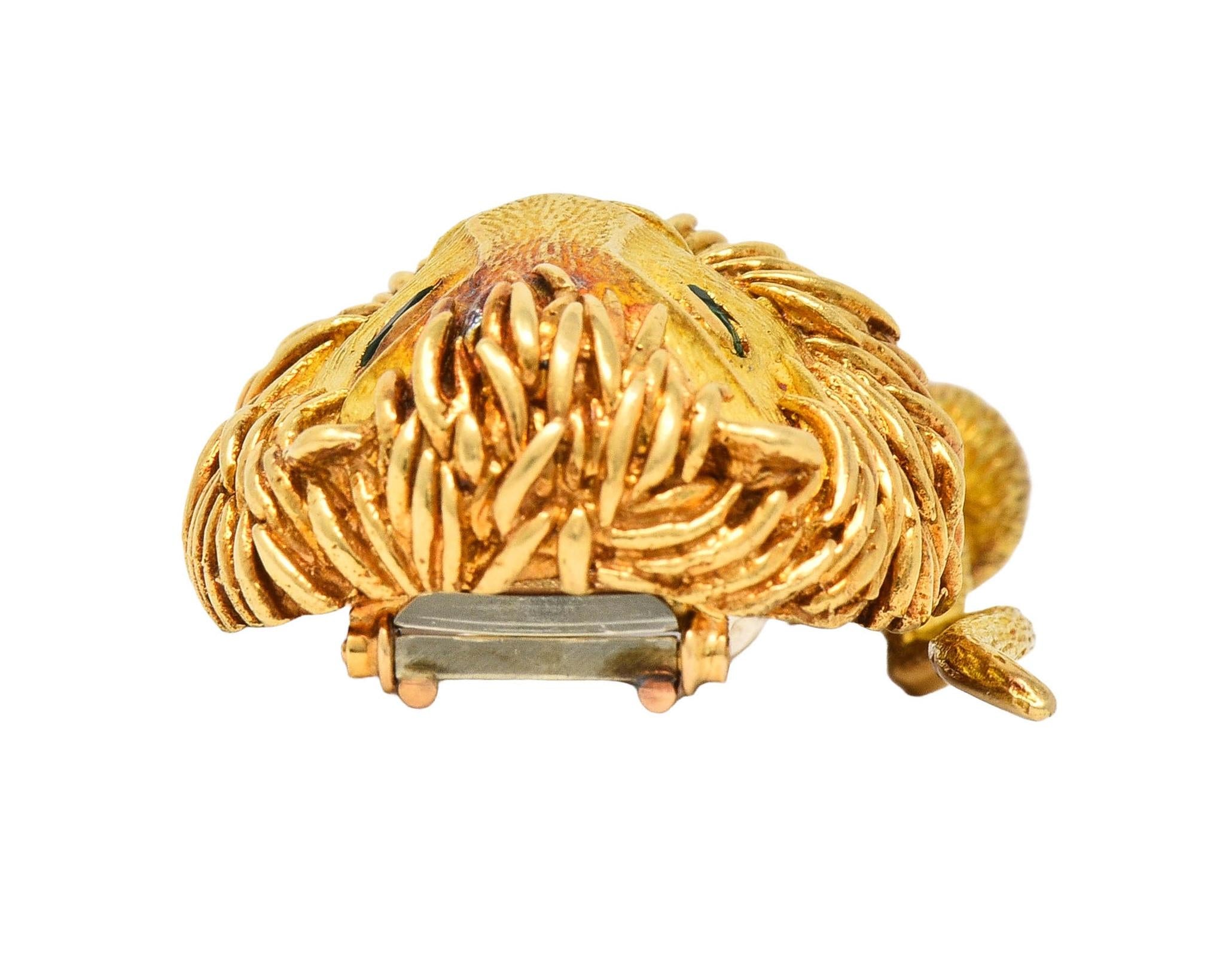 1960's French Emerald 18 Karat Yellow Gold Vintage Lion Brooch