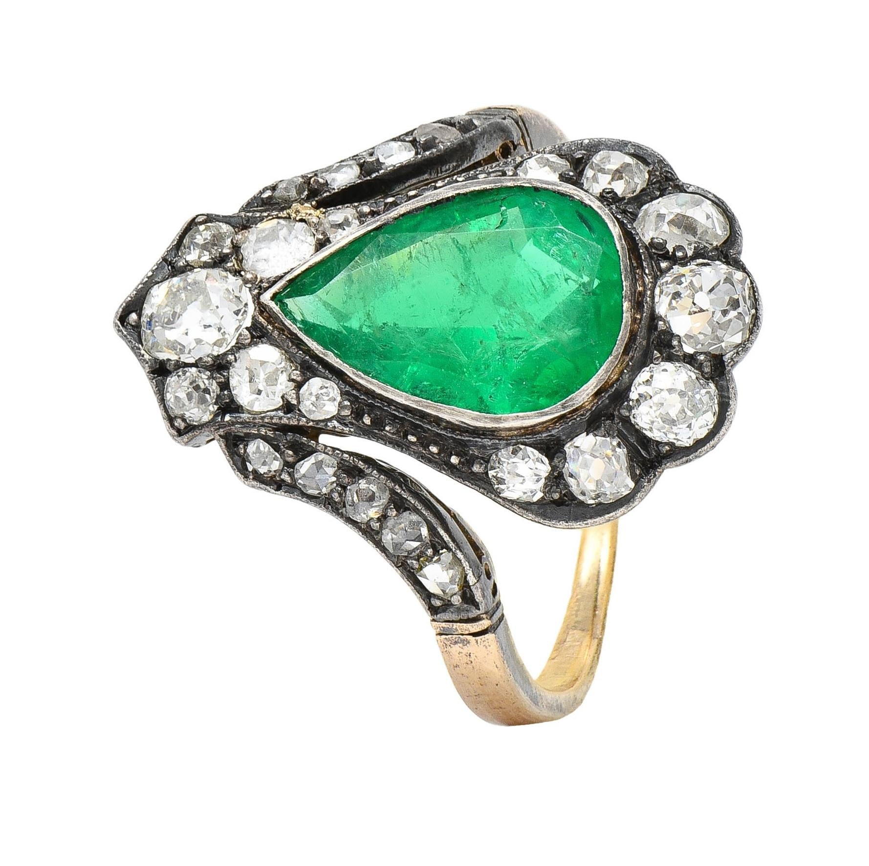 Victorian 2.96 CTW Emerald Diamond 14 Karat Gold Silver Antique Cluster Ring