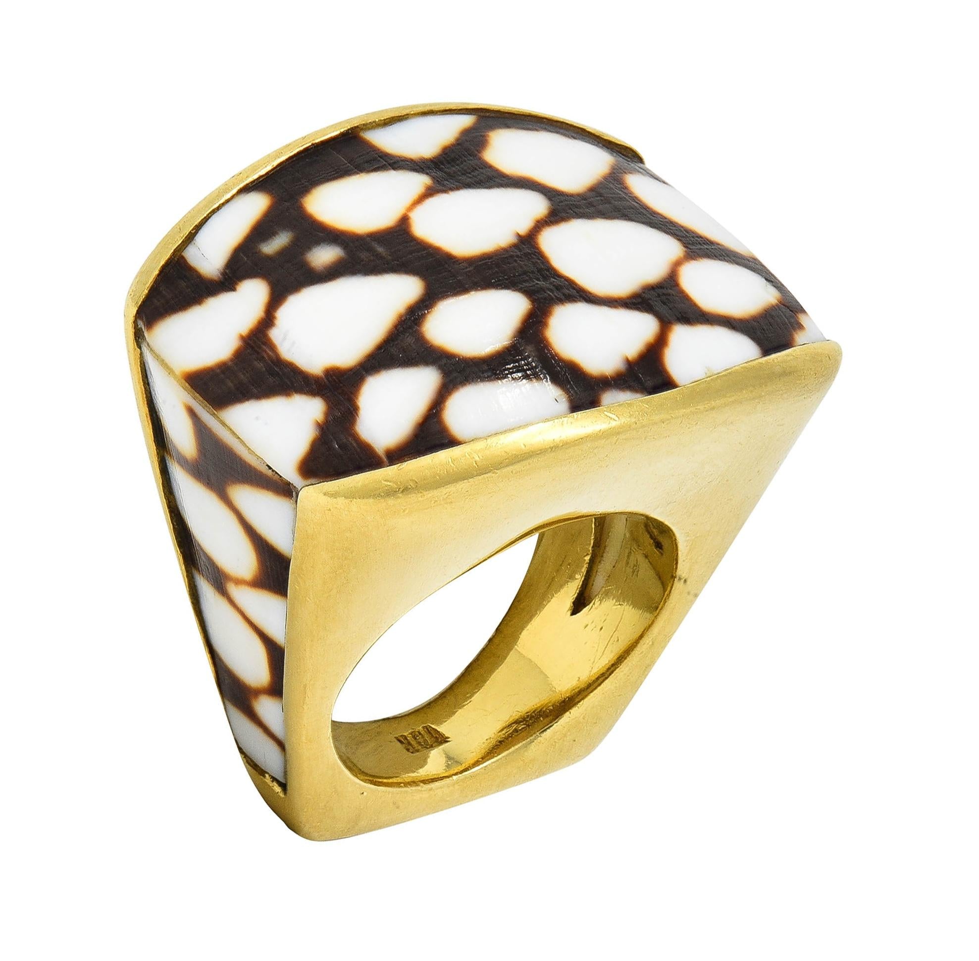 Modernist Marbled Cone Shell 18 Karat Yellow Gold Vintage Ring