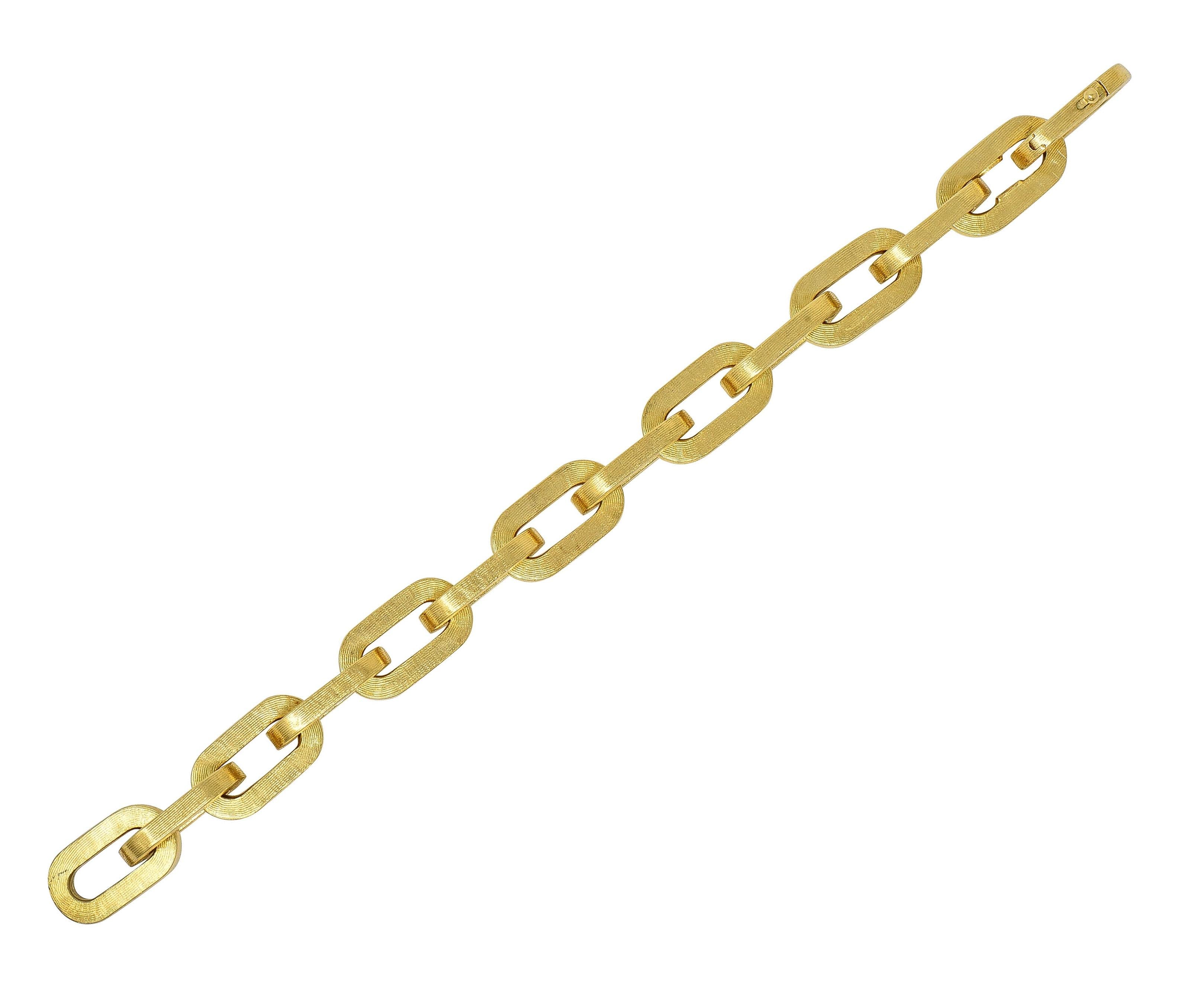 1970's 18 Karat Yellow Gold Vintage Brushed Cable Link Chain Bracelet