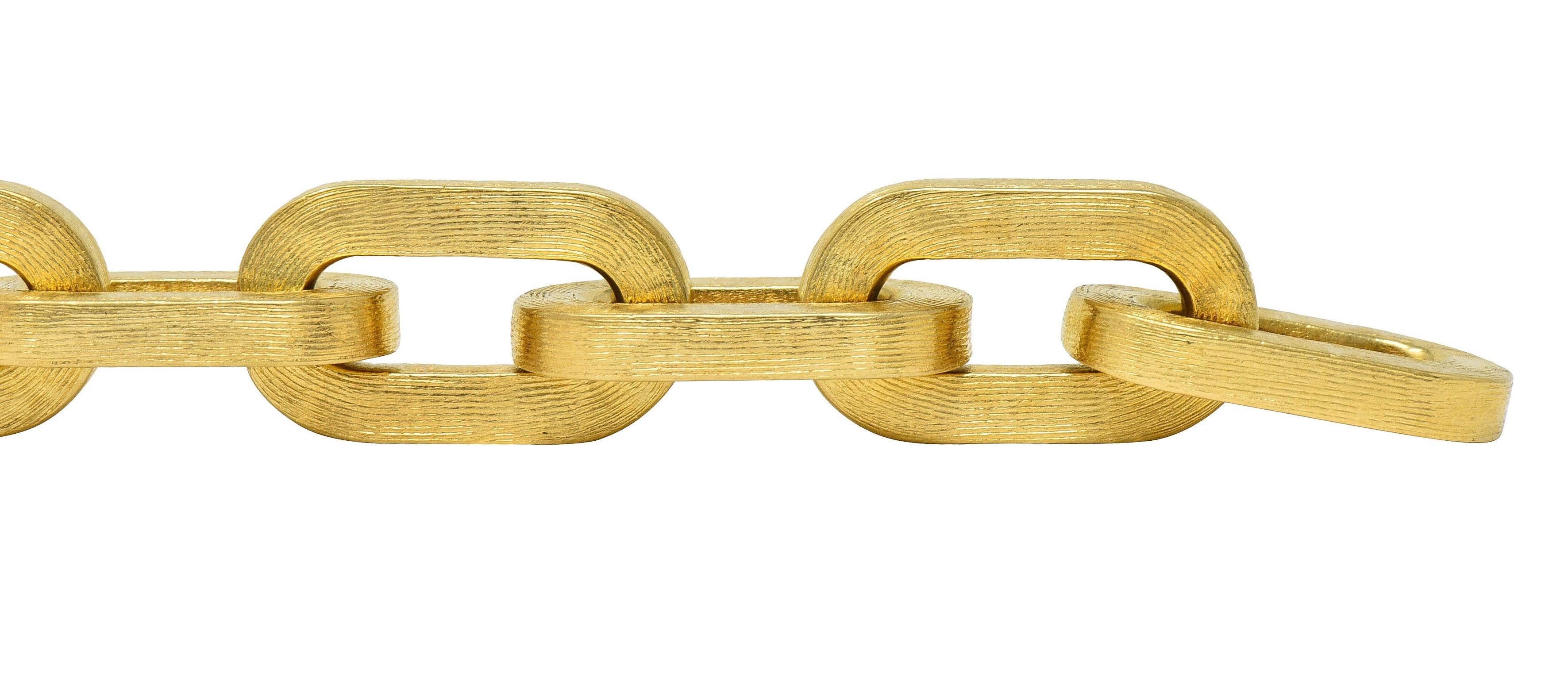 1970's 18 Karat Yellow Gold Vintage Brushed Cable Link Chain Bracelet