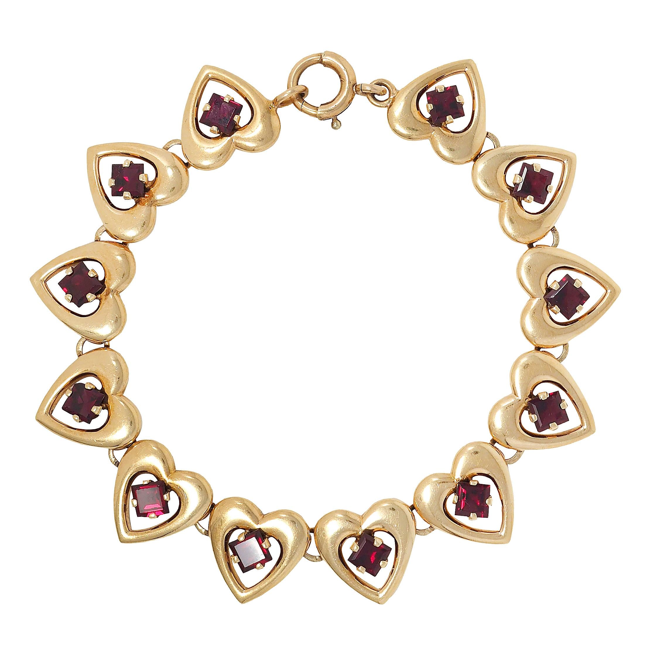 Tiffany & Co. Retro 1940's Garnet 14 Karat Yellow Gold Vintage Heart Bracelet