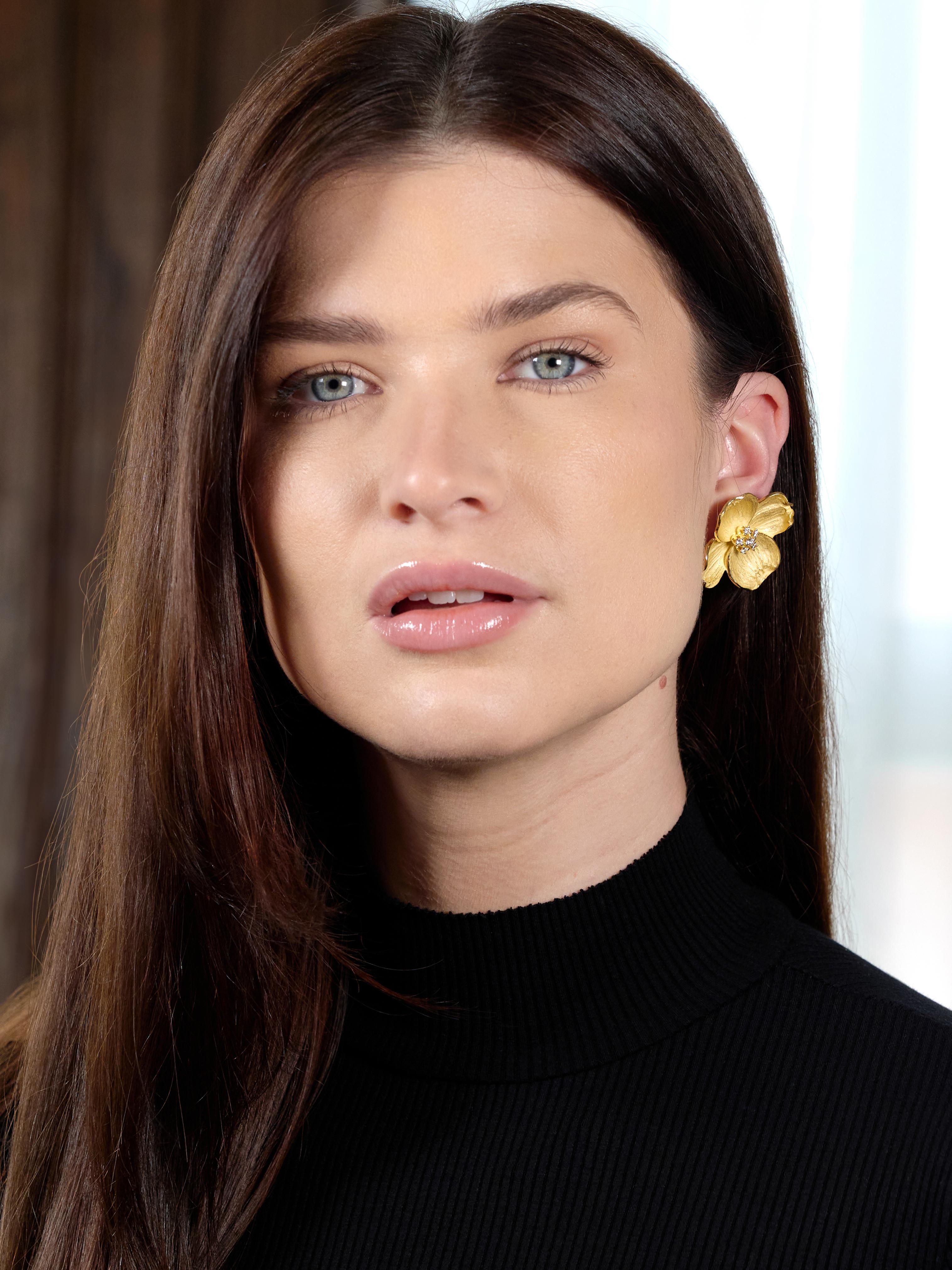 Tiffany & Co. 2000's Diamond 18 Karat Yellow Gold Dogwood Flower Earrings