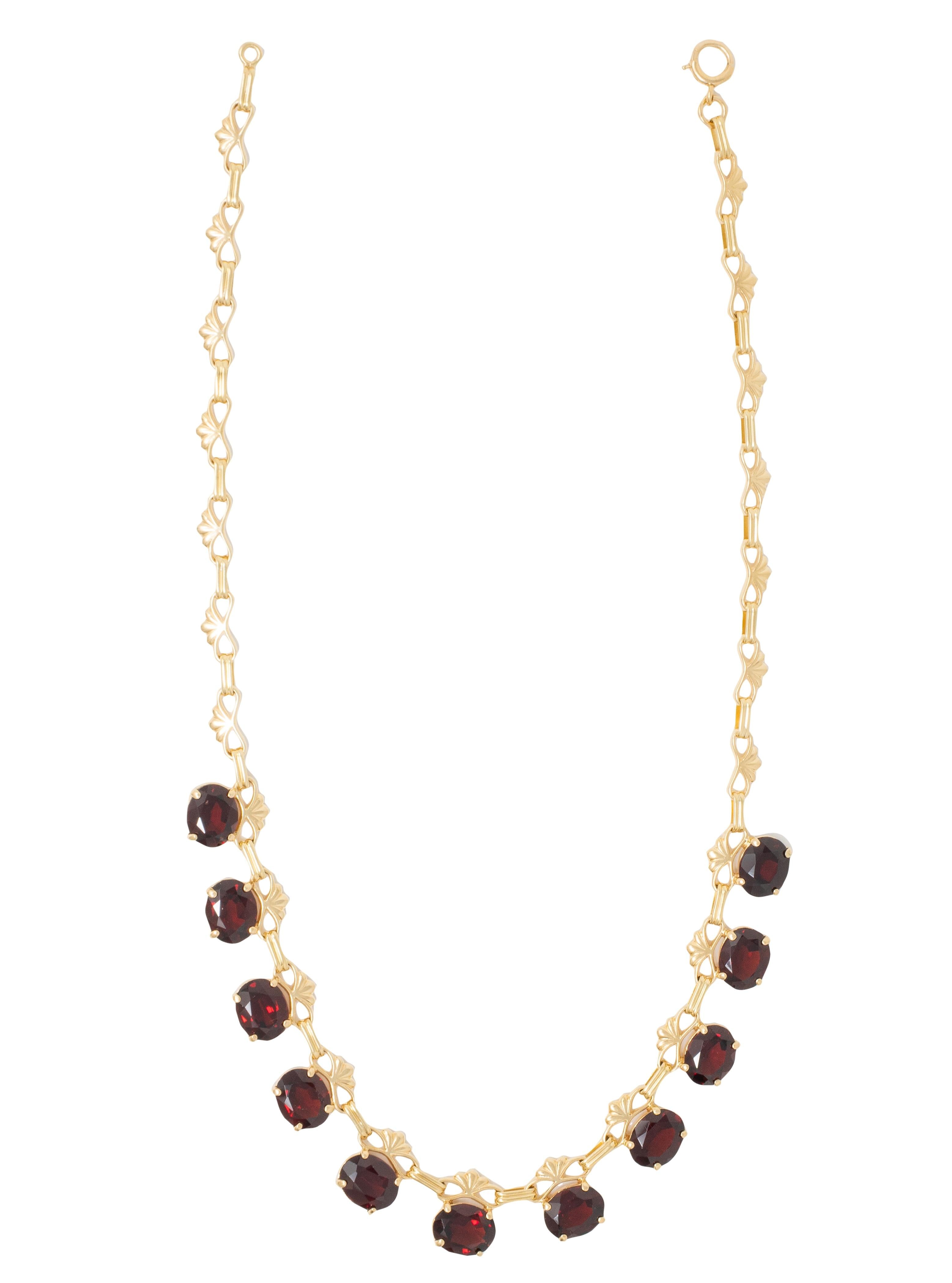 Vintage 1940's Garnet 14 Karat Yellow Gold Antique Fringe Station Necklace