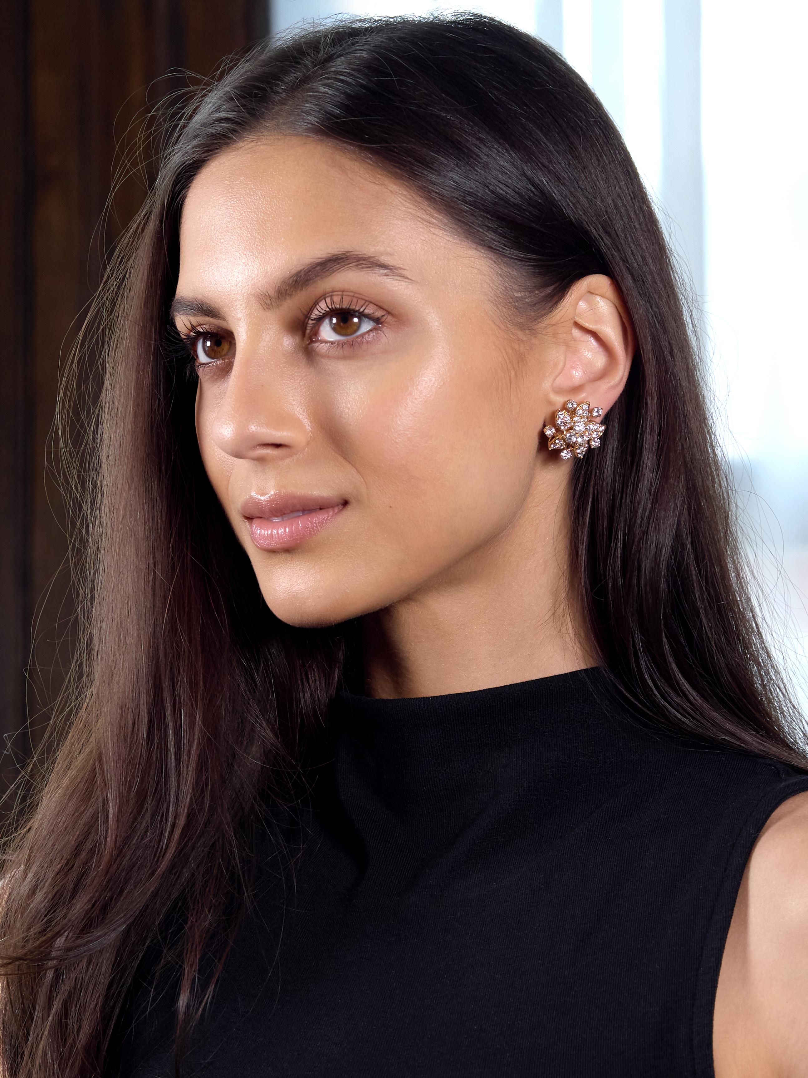Oscar Heyman 1970's Diamond 18K Gold Vintage Floral Spray Ear-Clip Earrings