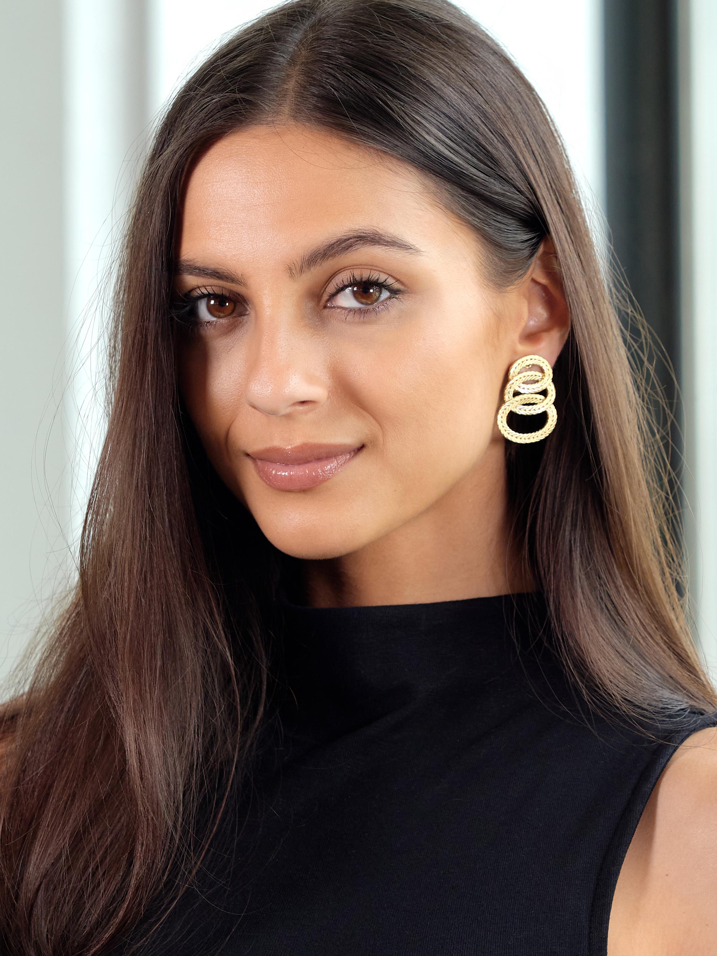Buccellati 1970's 18 Karat Yellow Gold Vintage Herringbone Ear-Clip Earrings