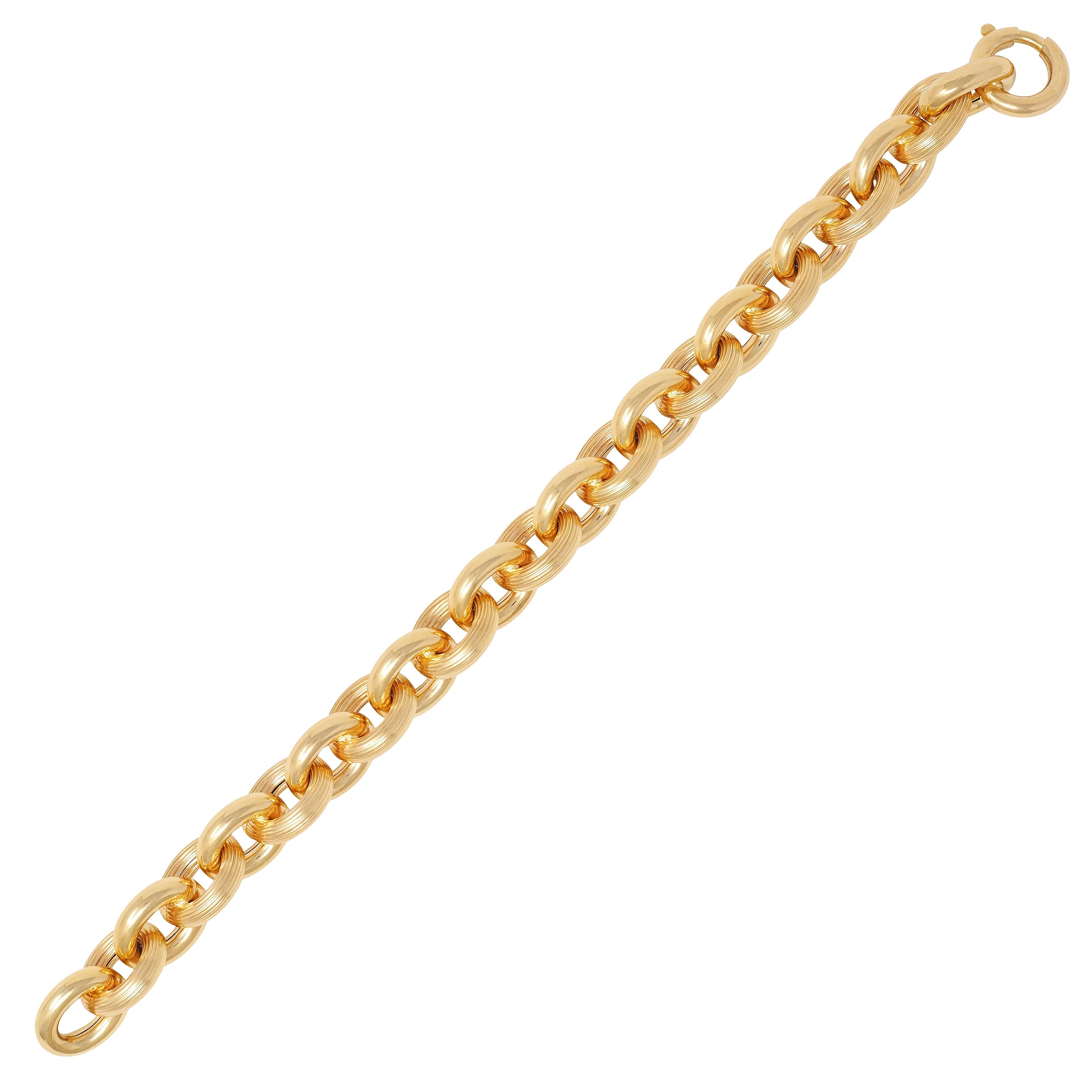 1970's 18 Karat Yellow Gold Vintage Puffy Cable Link Chain Bracelet