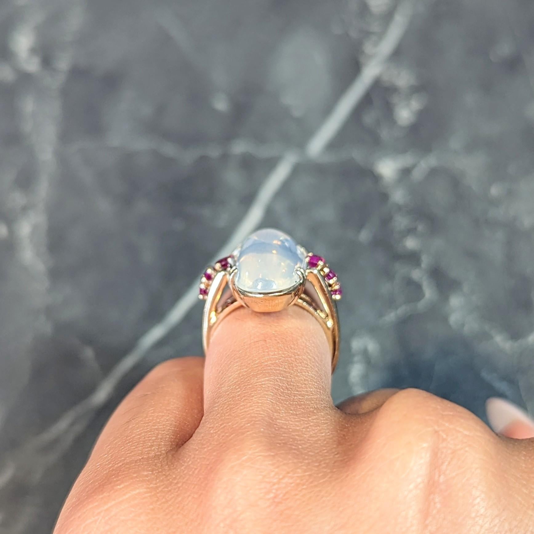 Felger Retro Moonstone Ruby 14 Karat Yellow Gold Vintage Dinner Ring