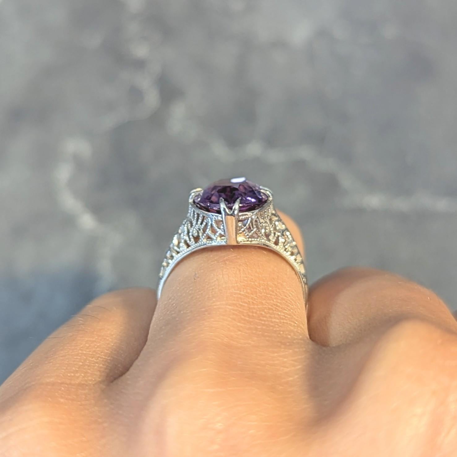 Art Deco Amethyst 14 Karat White Gold Foliate Filigree Vintage Ring