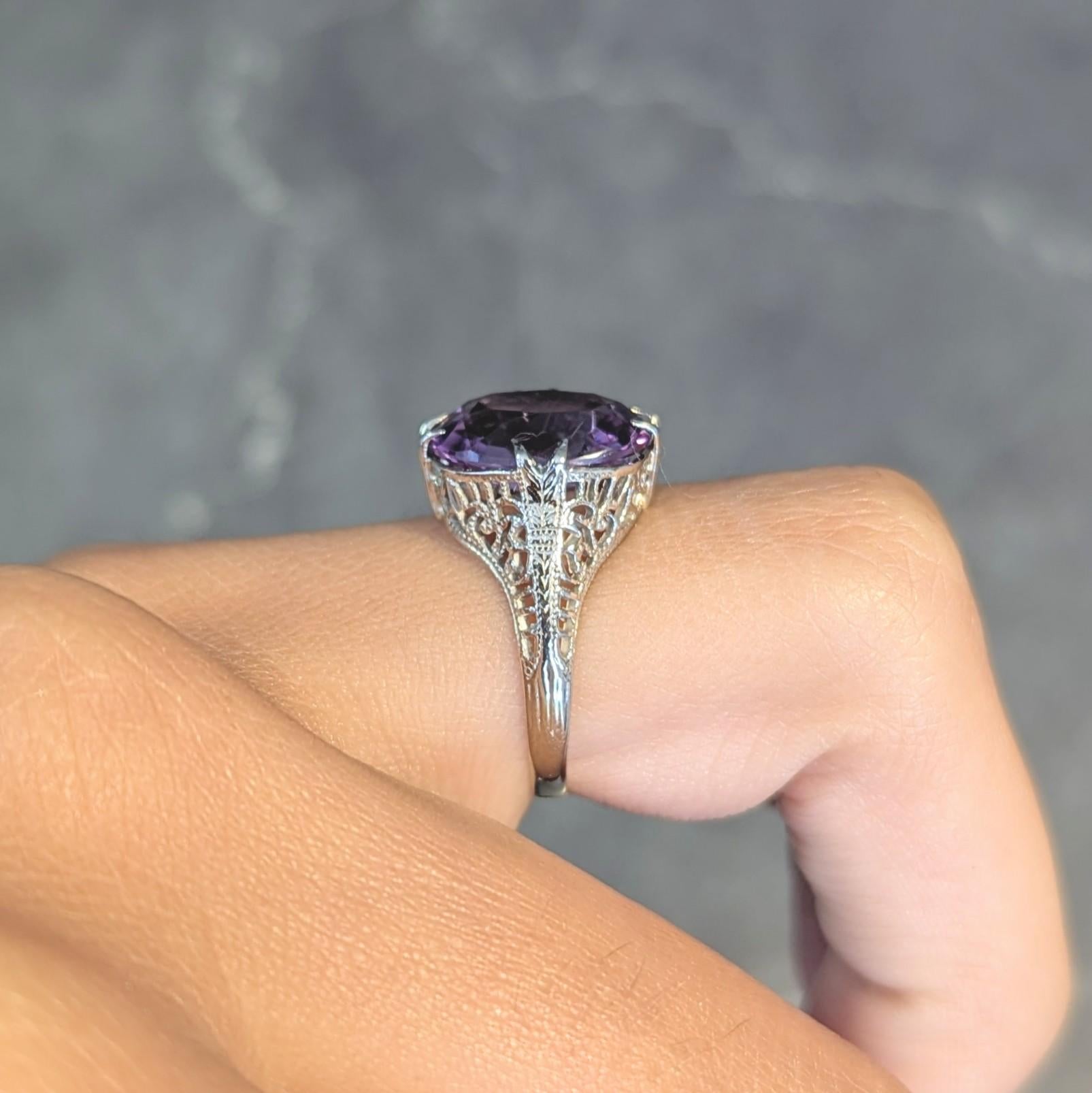 Art Deco Amethyst 14 Karat White Gold Foliate Filigree Vintage Ring