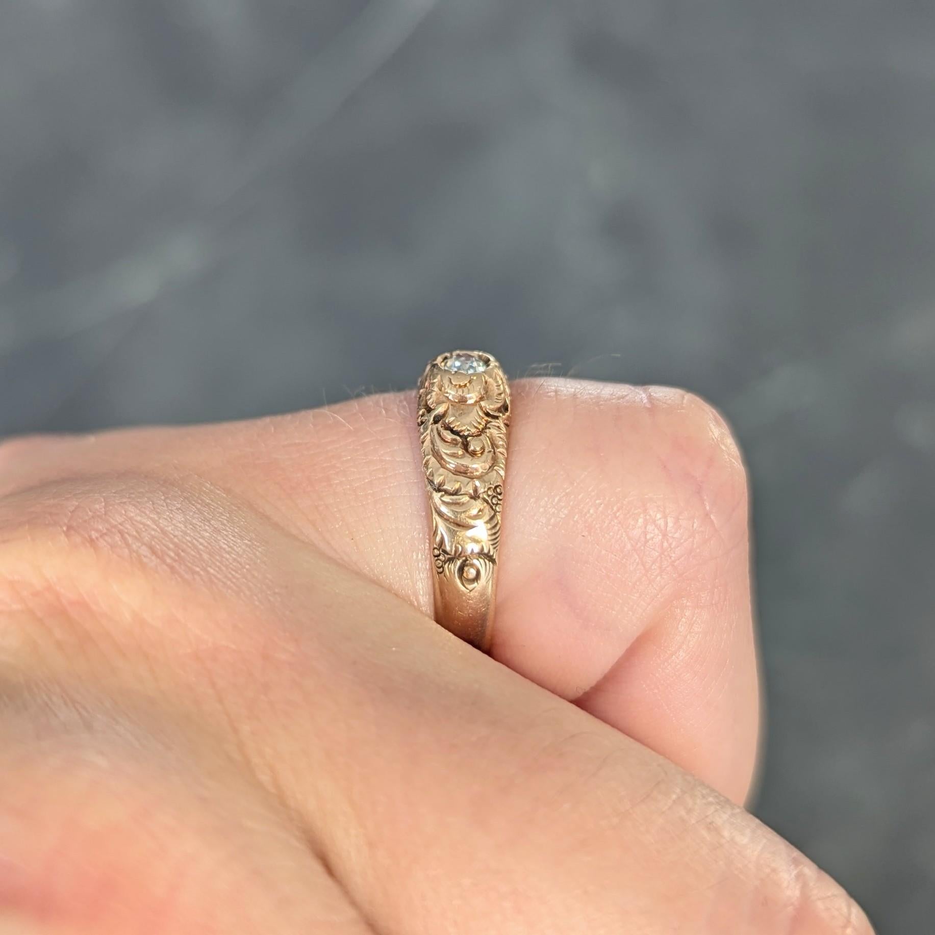 Victorian Diamond 14 Karat Yellow Gold Scrolling Feather Antique Band Ring