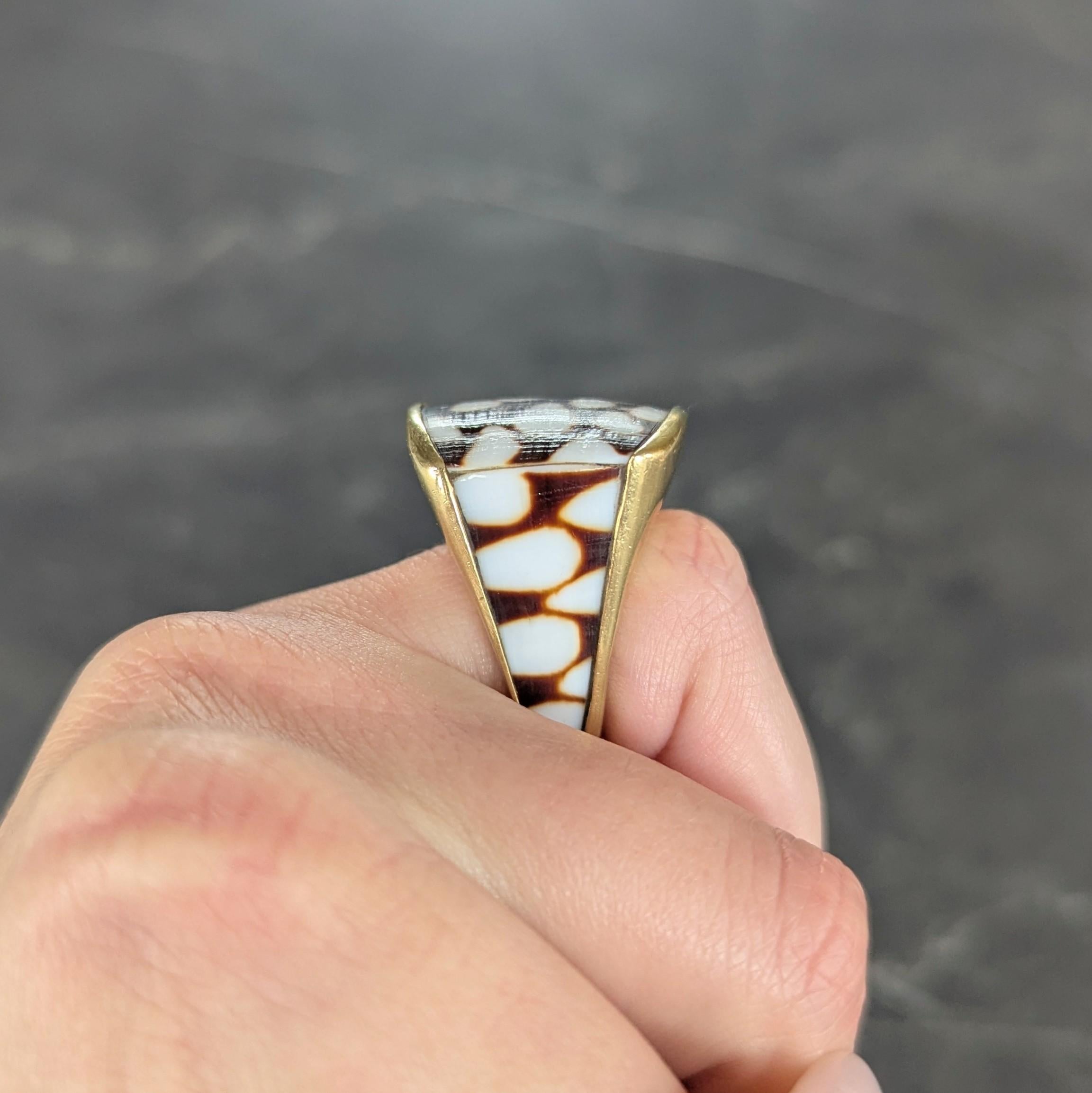 Modernist Marbled Cone Shell 18 Karat Yellow Gold Vintage Ring