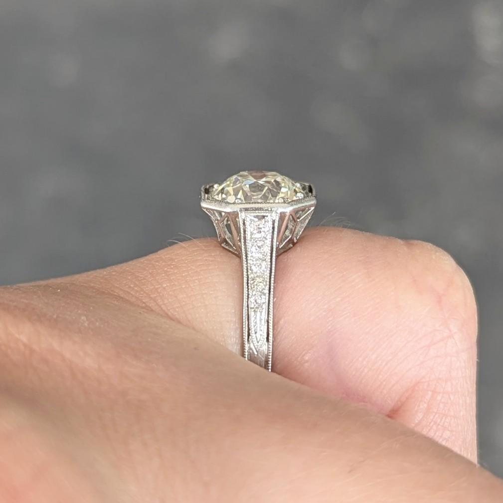 Art Deco 2.03 CTW Euro. Diamond Platinum Vintage Arrow Solitaire Engagement Ring