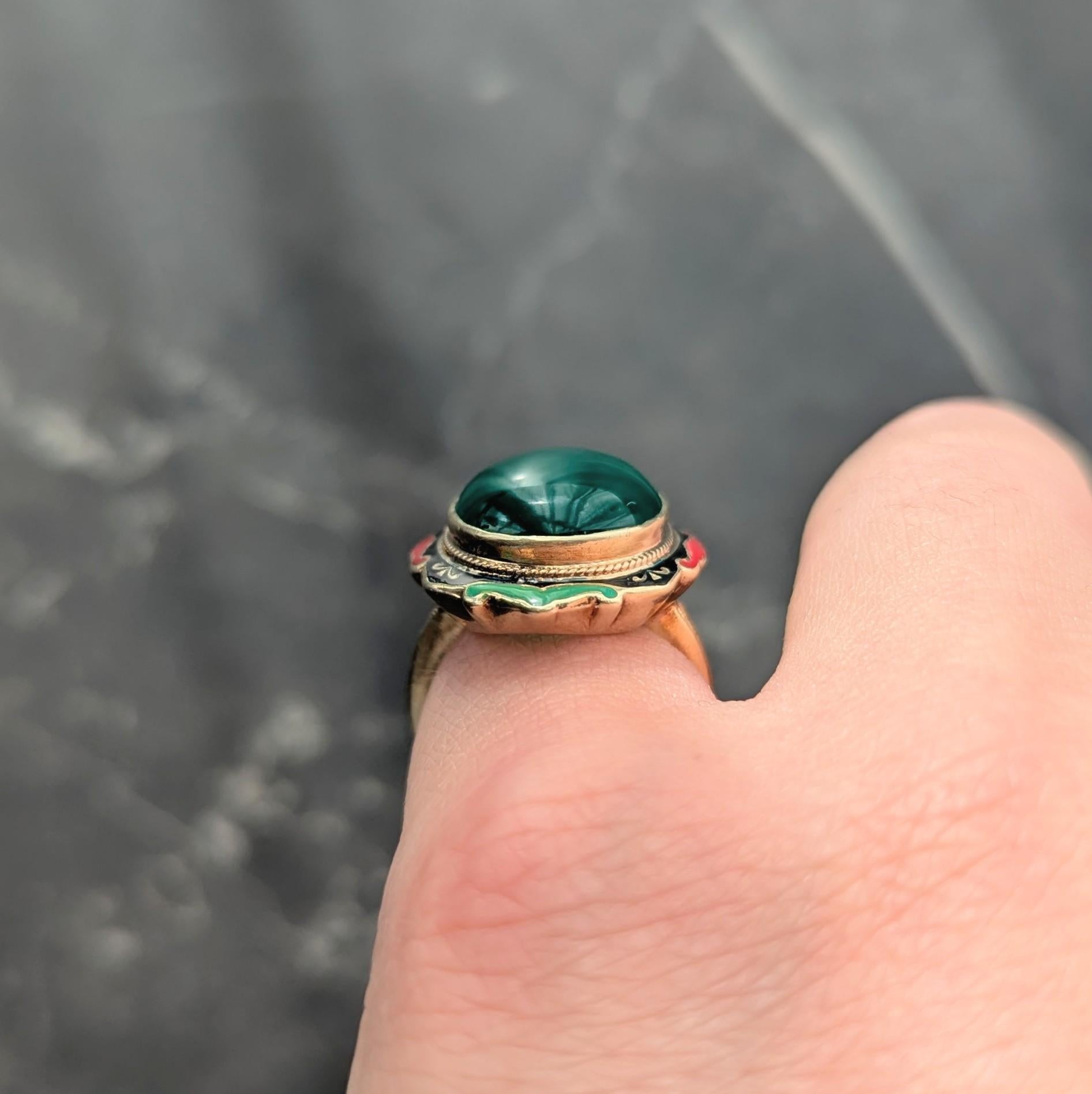 Early Art Deco Chalcedony Enamel 14 Karat Yellow Gold Antique Cocktail Ring