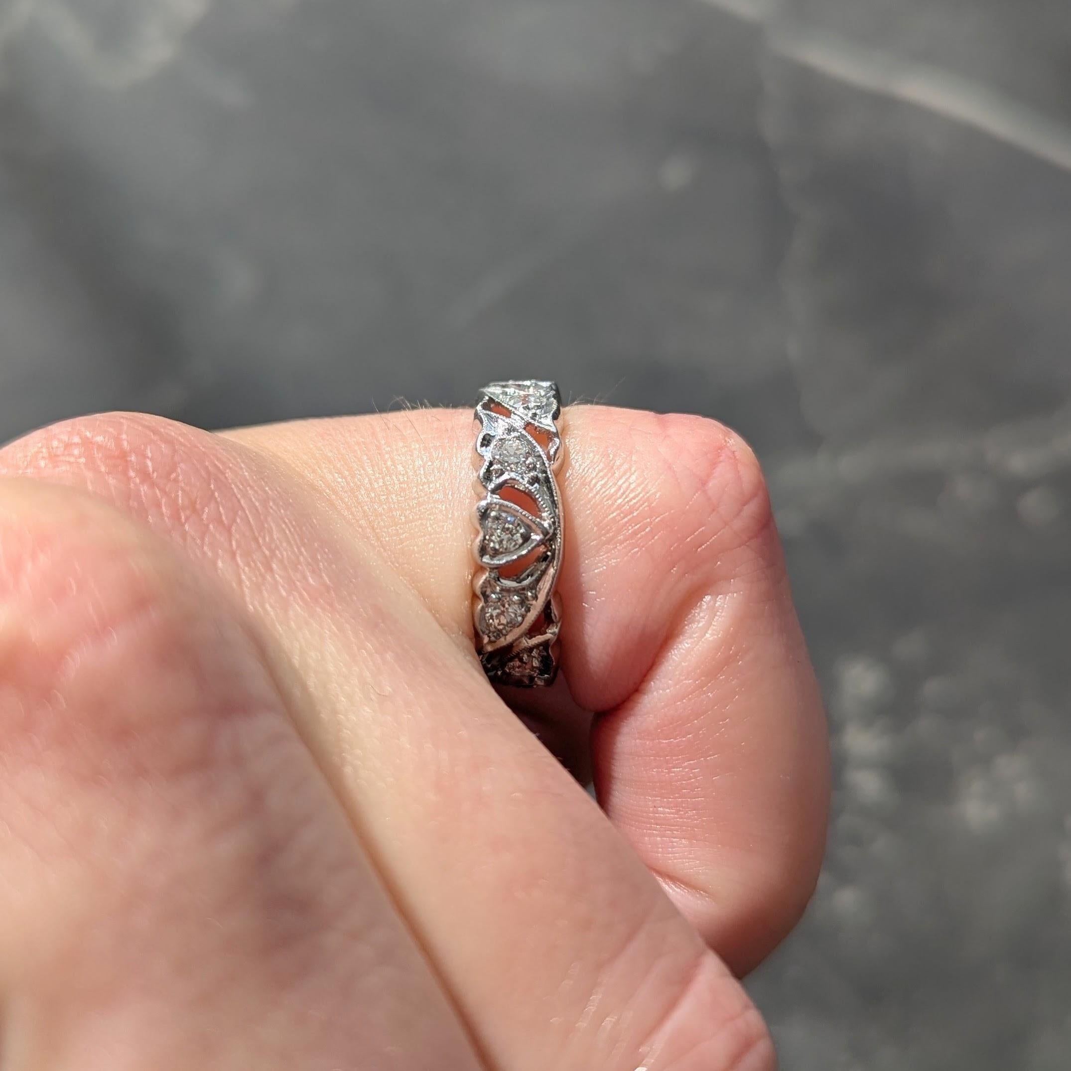 Retro Diamond Platinum Vintage Heart Vine Band Ring