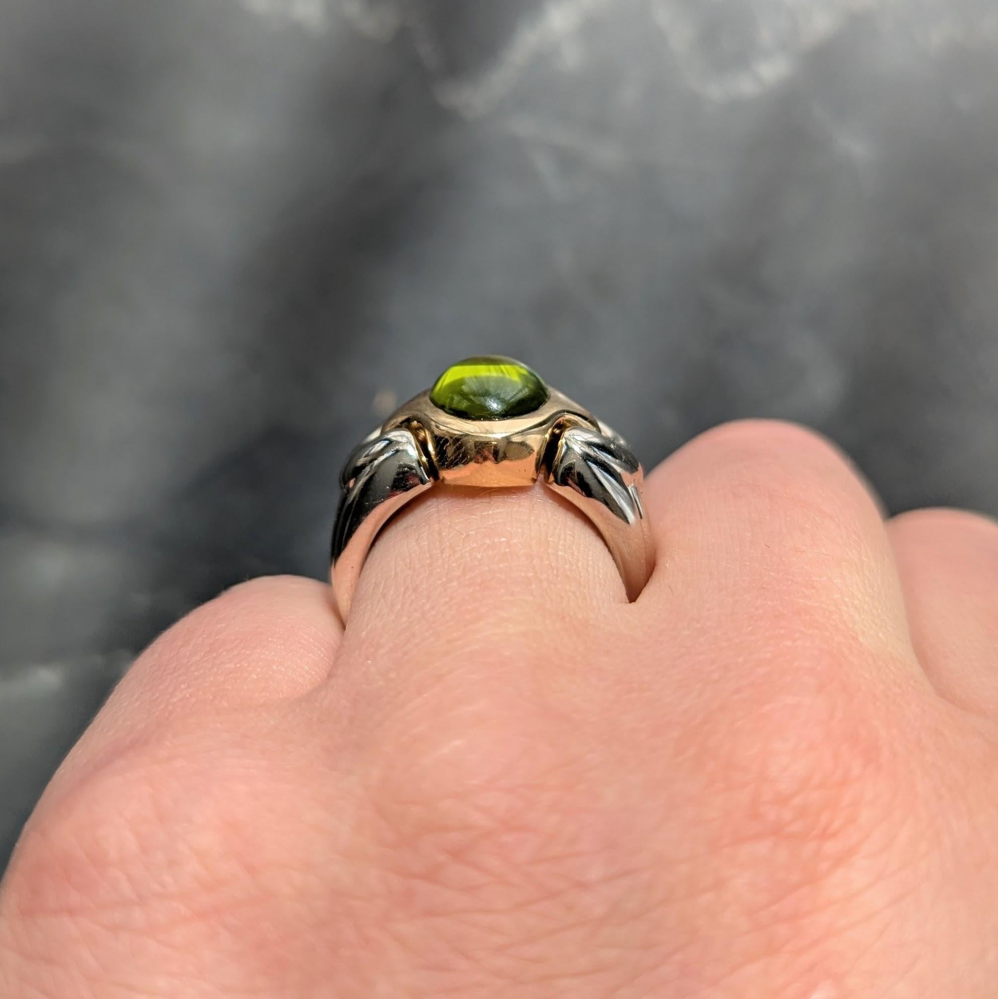 Bulgari 1990's Peridot 18 Karat Two-Tone Yellow White Gold Vintage Cabochon Ring