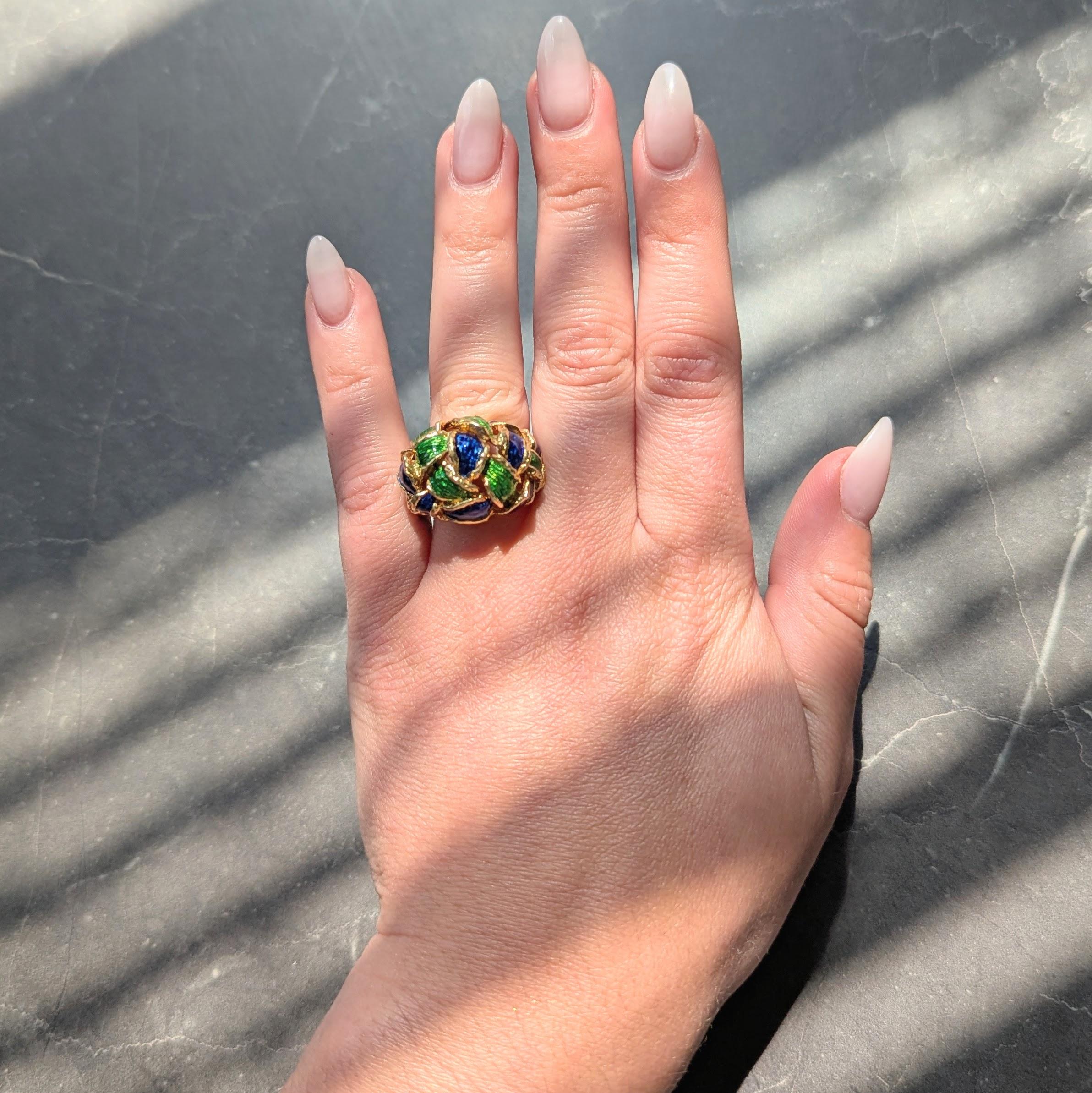 Tiffany & Co. 1980's Enamel 18 Karat Yellow Gold Vintage Basket Weave Ring