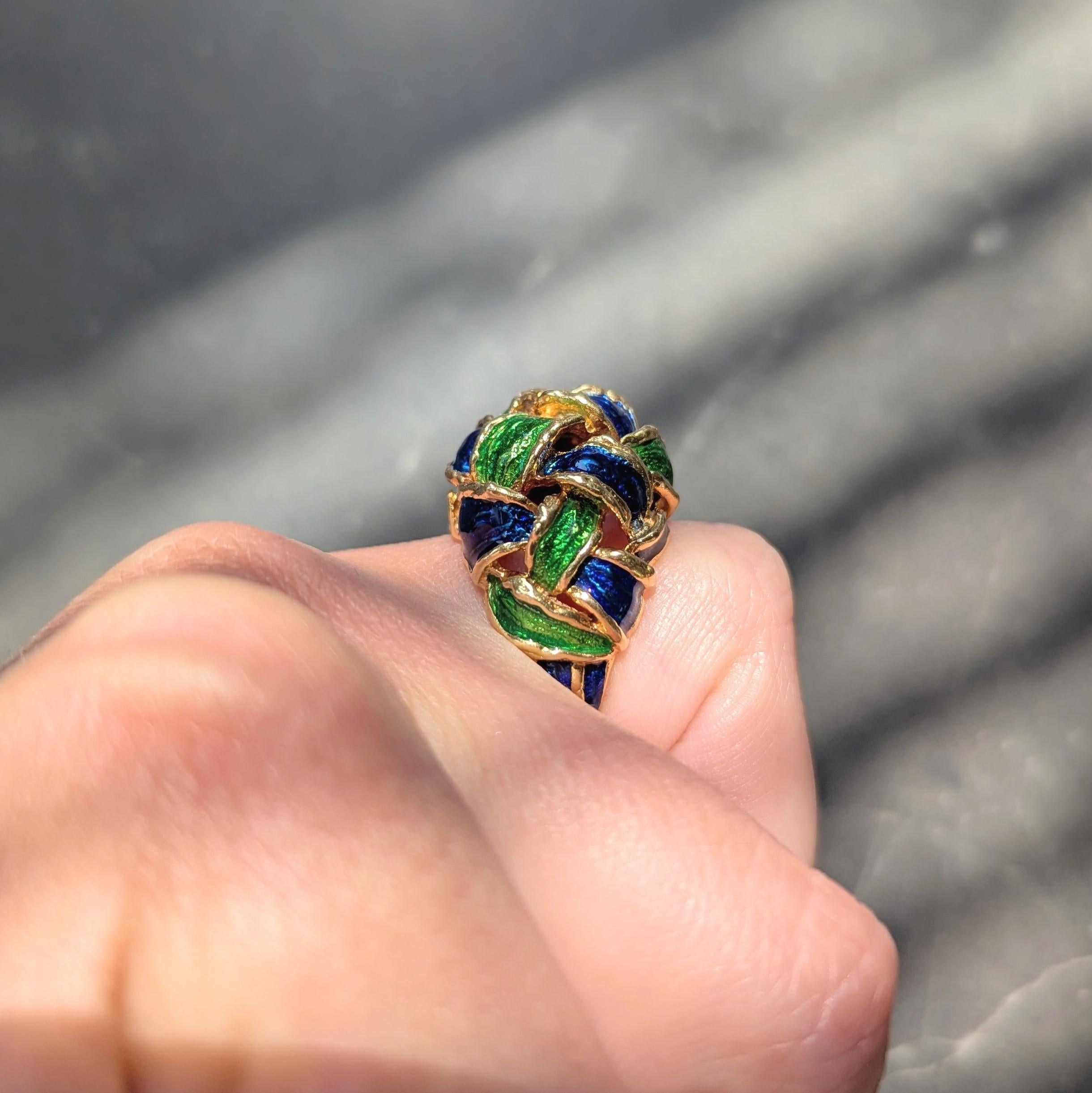 Tiffany & Co. 1980's Enamel 18 Karat Yellow Gold Vintage Basket Weave Ring
