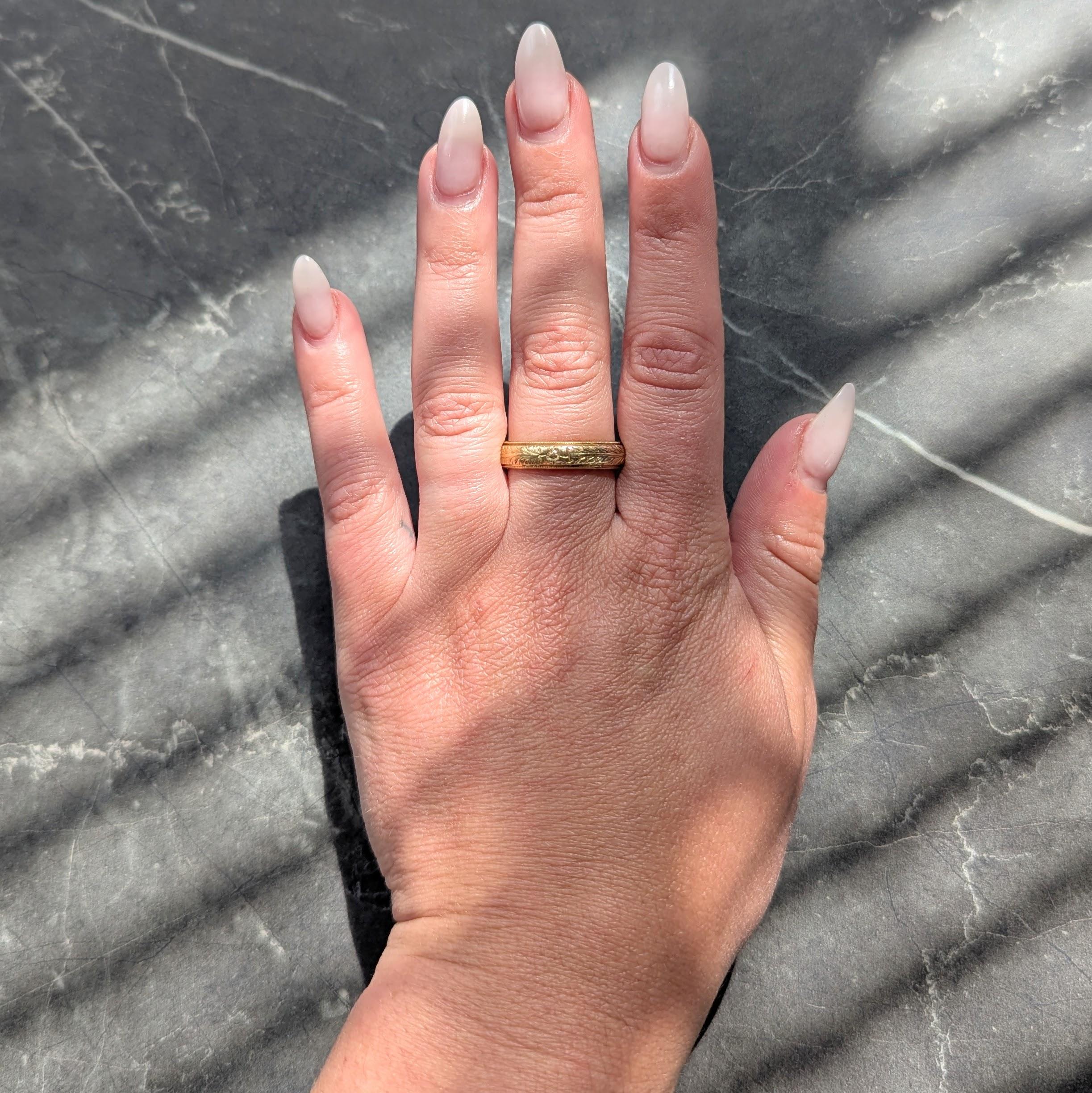 Victorian 1898 18 Karat Yellow Gold Antique Orange Blossom Wedding Band Ring