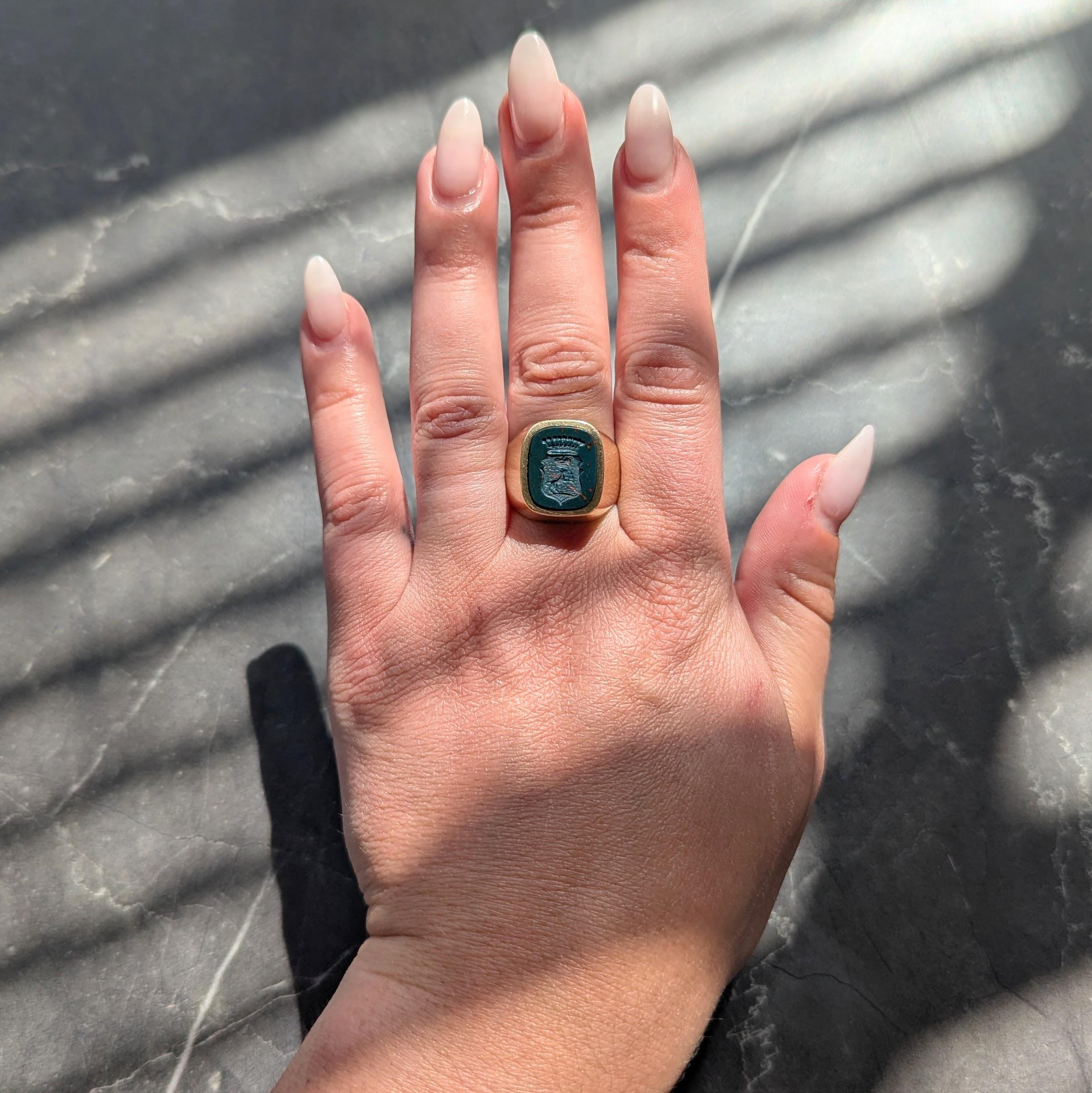 Art Deco Bloodstone 14K Yellow Gold Antique Heraldic Crest Intaglio Signet Ring