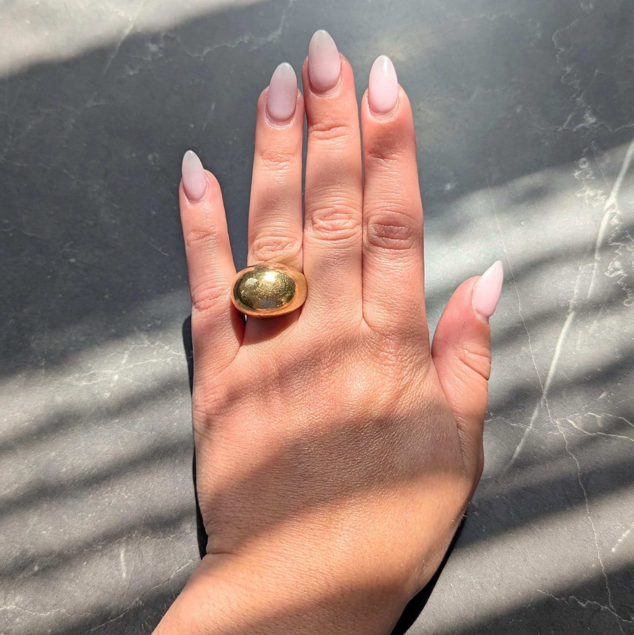 Elizabeth Locke 1980's 19 Karat Yellow Gold Vintage Hammered Dome Ring