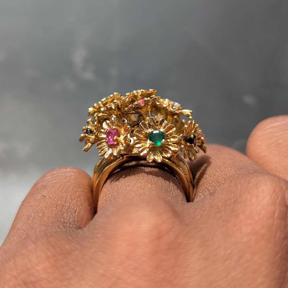 1960's Multi-Gem 18 Karat Yellow Gold Vintage En Tremblant Flower Ring