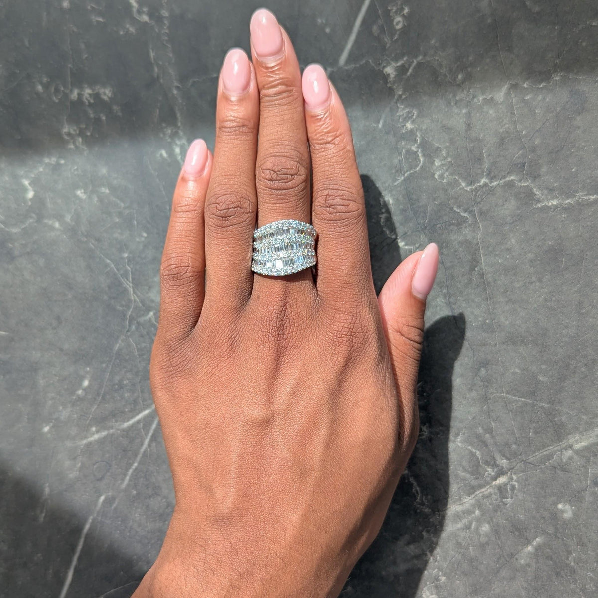 Contemporary 3.50 CTW Diamond 18 Karat White Gold Seven Row Wavy Band Ring