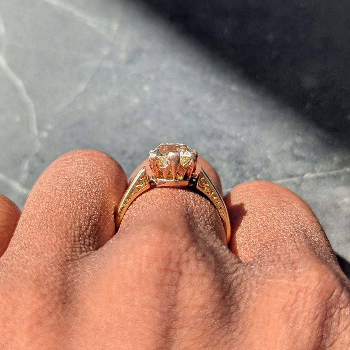 Victorian 0.80 CTW Old Mine Diamond 18K Gold Antique Solitaire Engagement Ring