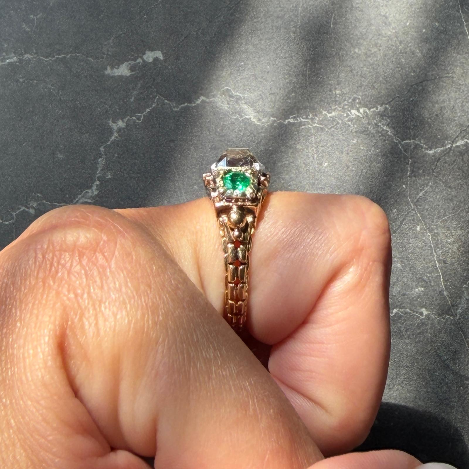 Early Victorian 3.92 CTW Peruzzi Cut Diamond Emerald 18 Karat Gold Antique Ring