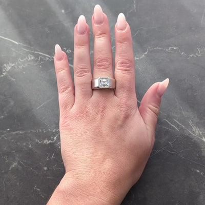 Contemporary 2.11 CTW Asscher Cut Diamond 18K Gold Solitaire Unisex Ring GIA