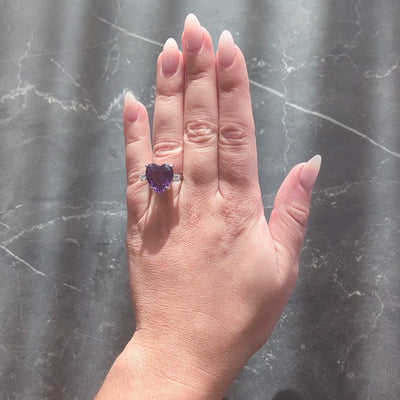 Felger Inc. 1940's Amethyst Diamond 14 Karat White Gold Vintage Heart Ring