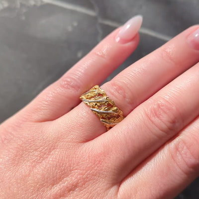 Buccellati 1970's 18 Karat Two-Tone Yellow White Gold Vintage Leaf Ring
